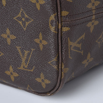 Louis Vuitton Monogram Neverfull MM 16 of 16
