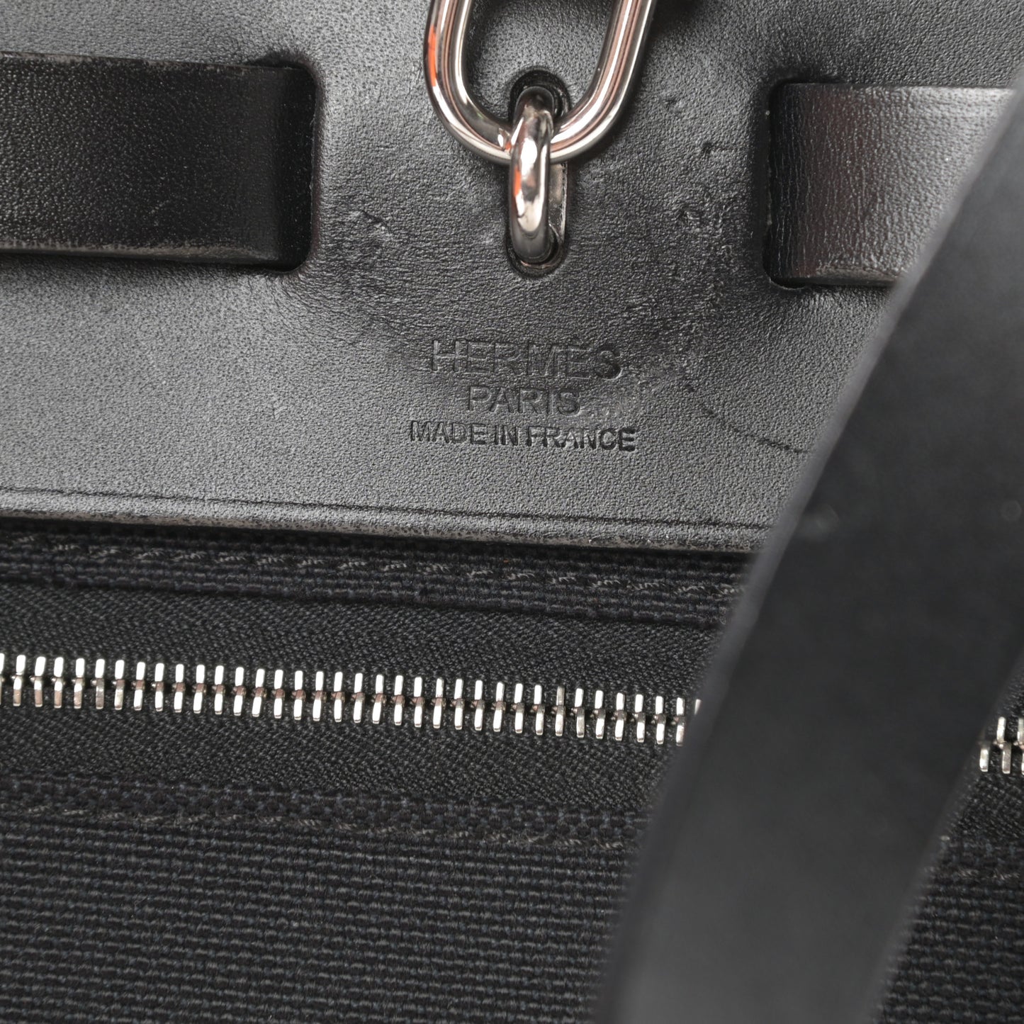 Military Toile Vache Hunter Herbag Zip PM 31 Black