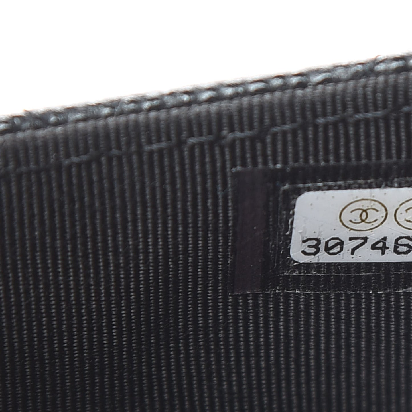 Caviar Quilted CC Zip Card Holder Black