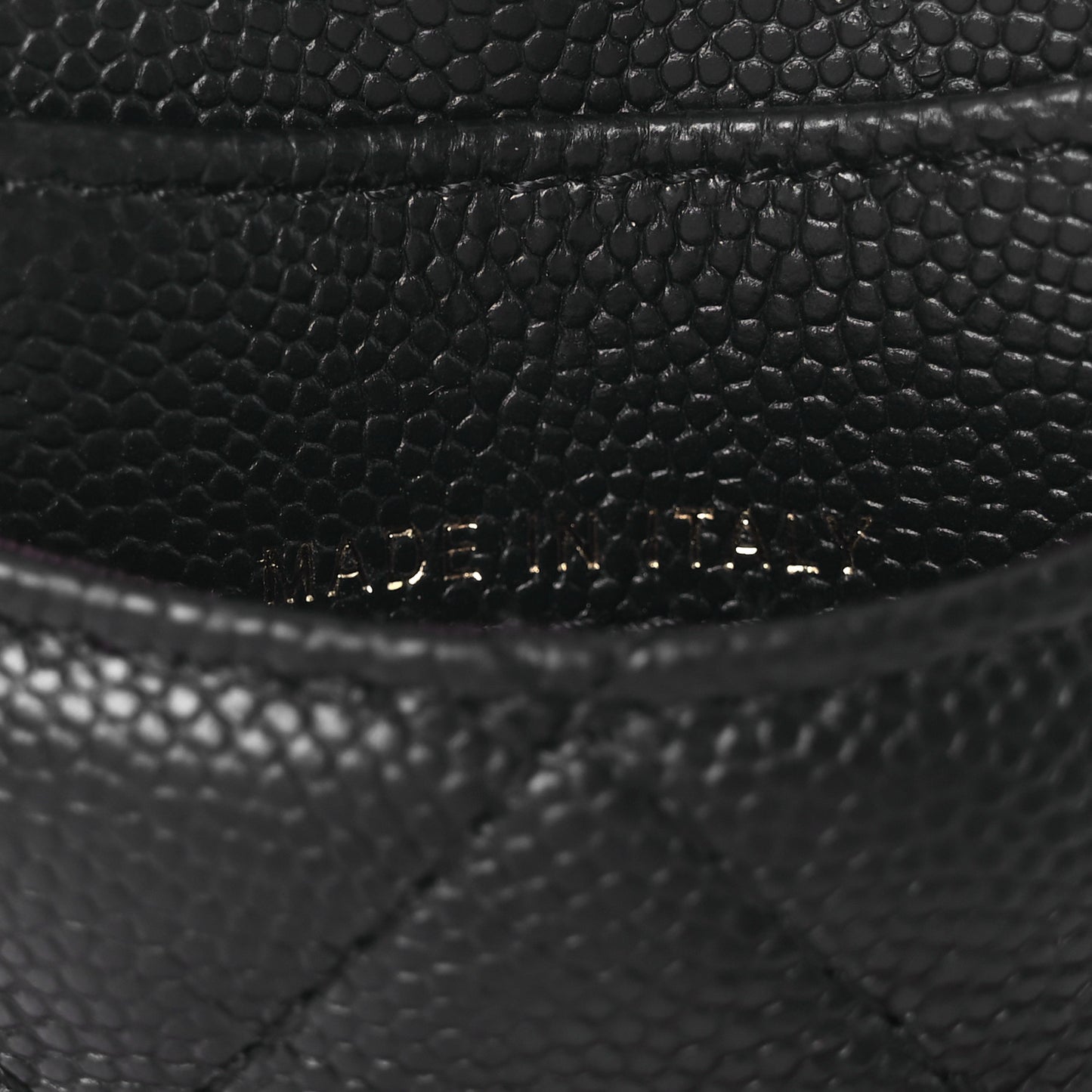 Caviar Quilted Card Holder On Chain Black
