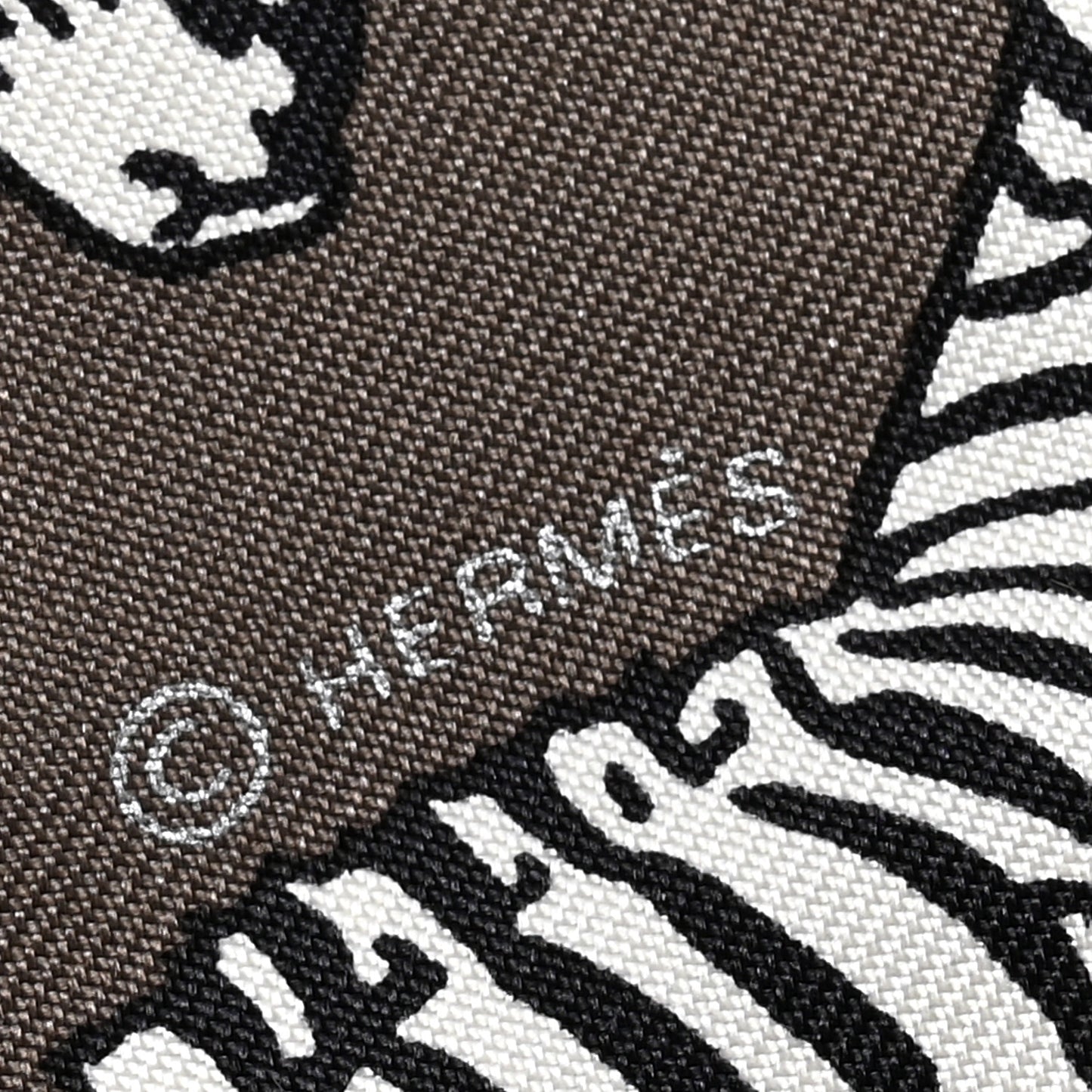 Silk Les Zebres Twilly Gris Taupe Black White
