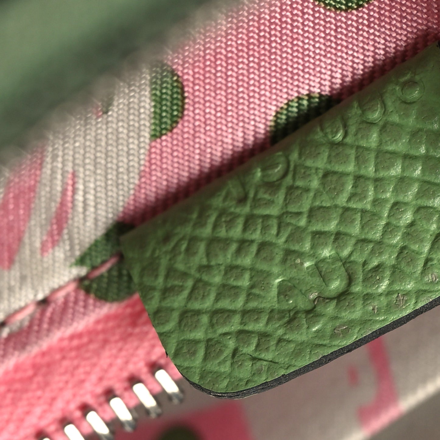 Epsom Silk'In Compact Wallet Vert Criquet