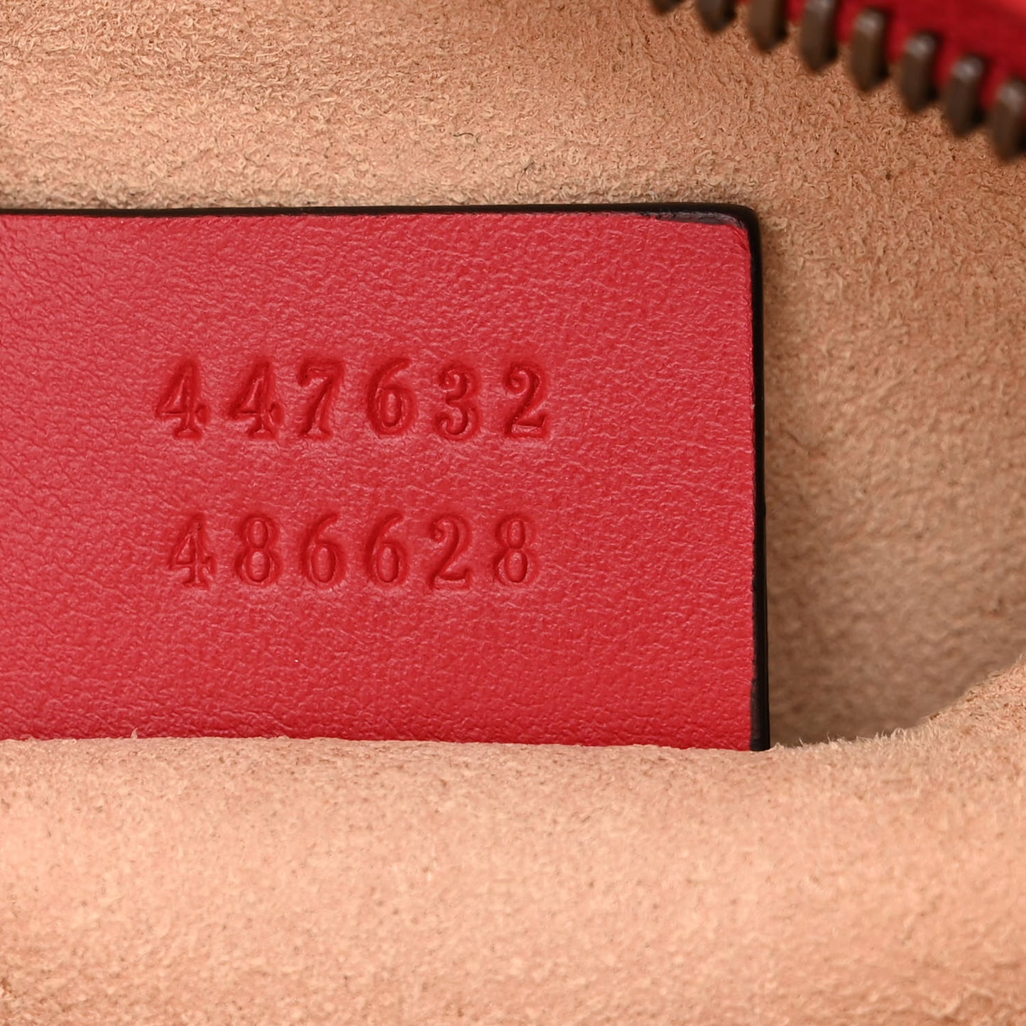 Calfskin Matelasse Small GG Marmont Chain Shoulder Bag Hibiscus Red