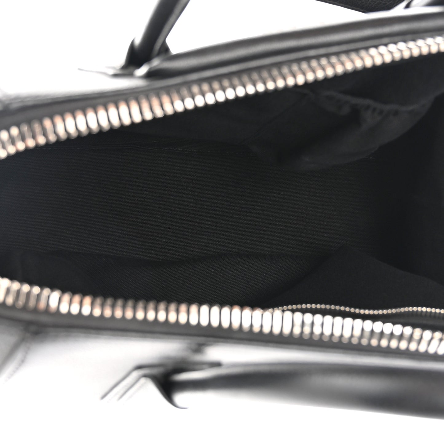 Sugar Goatskin Medium Antigona Black