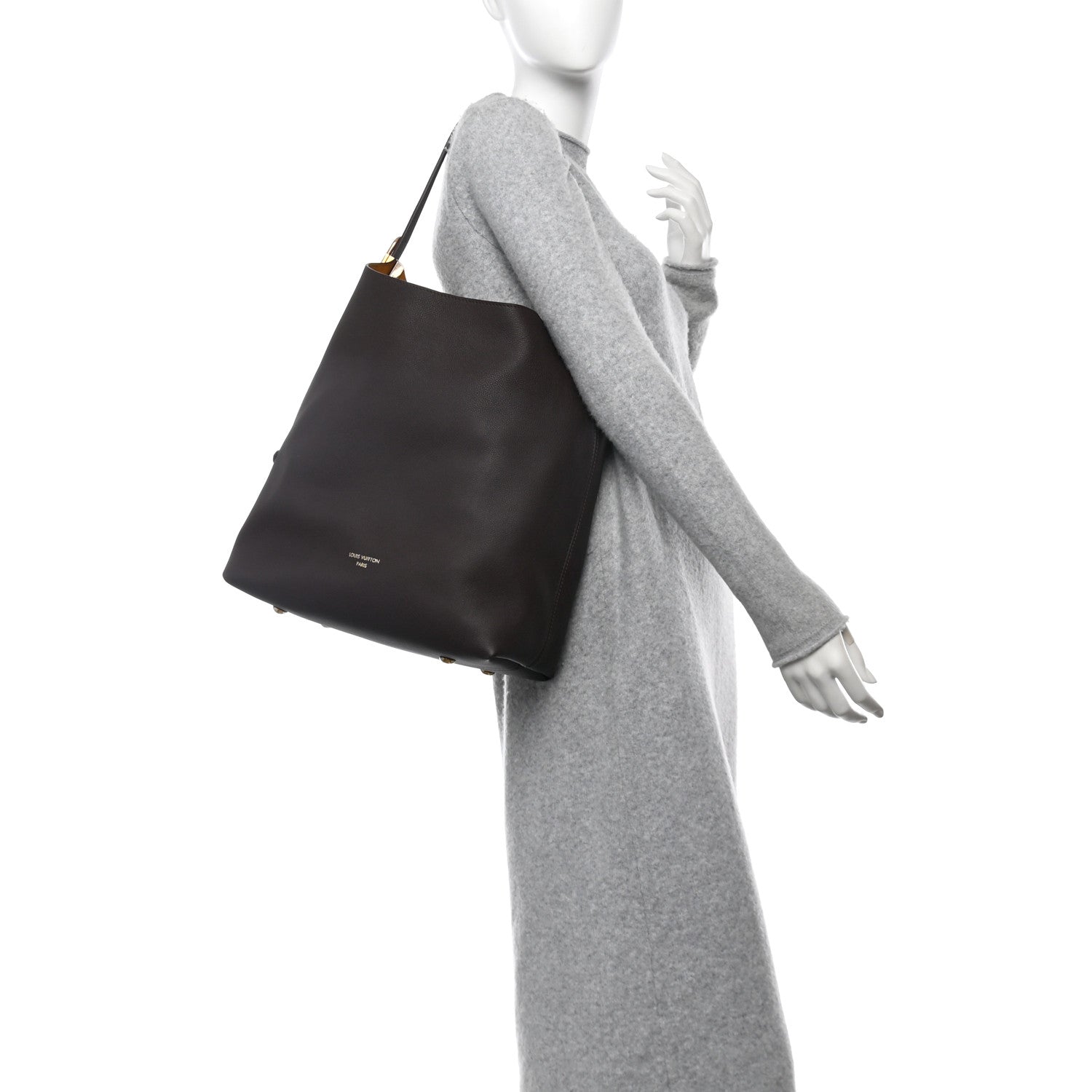 Louis Vuitton Grained Calfskin Low Key Hobo MM Ebene 2 of 10