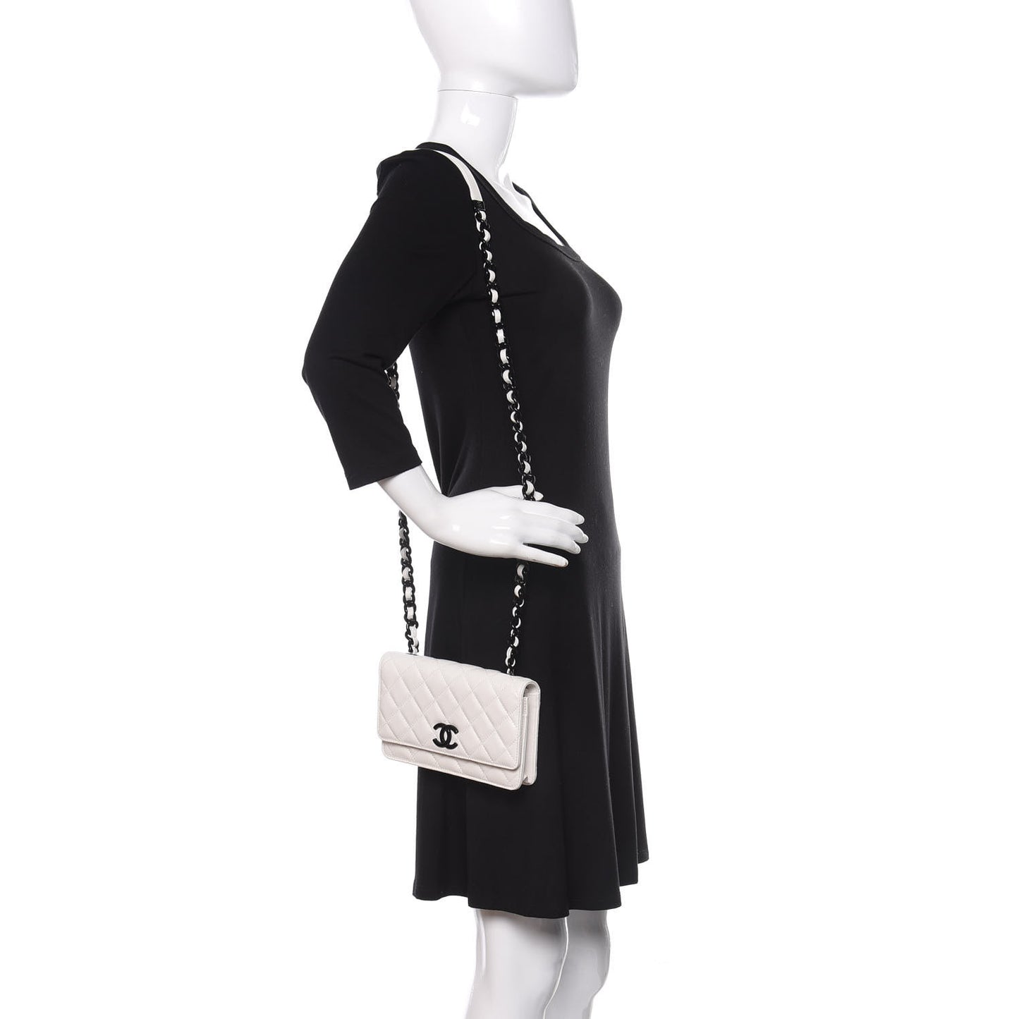 Caviar Quilted My Everything Wallet On Chain WOC White
