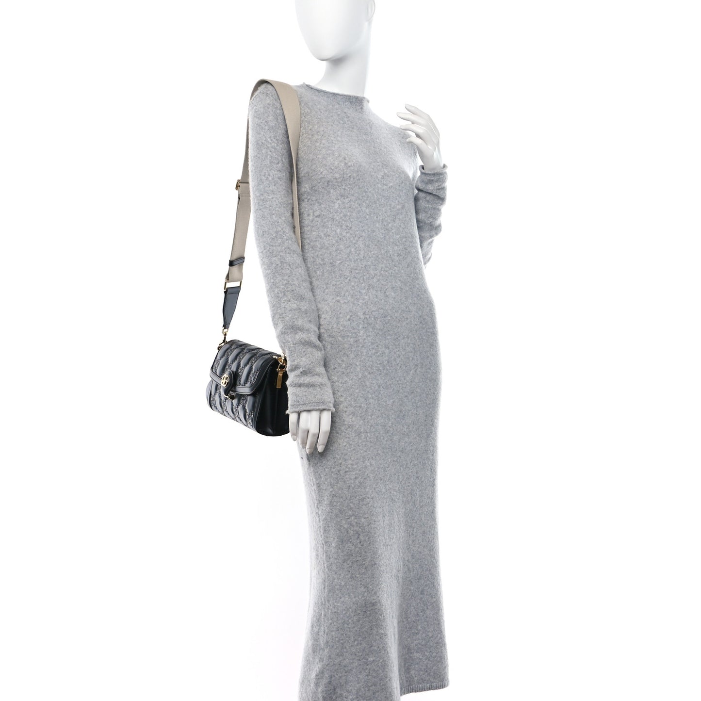Calfskin GG Matelasse Small Flap Shoulder Bag Black Natural