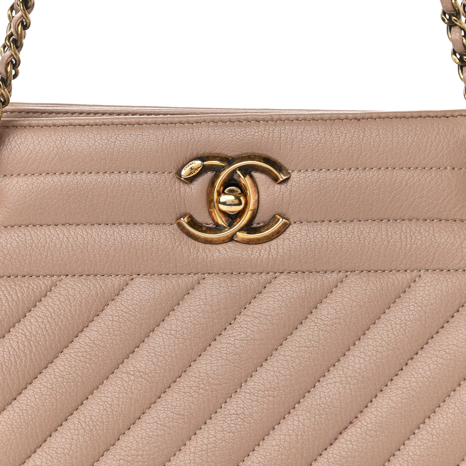 Chanel Shiny Goatskin Diagonal Quilted Shoulder Bag Beige 8 of 13