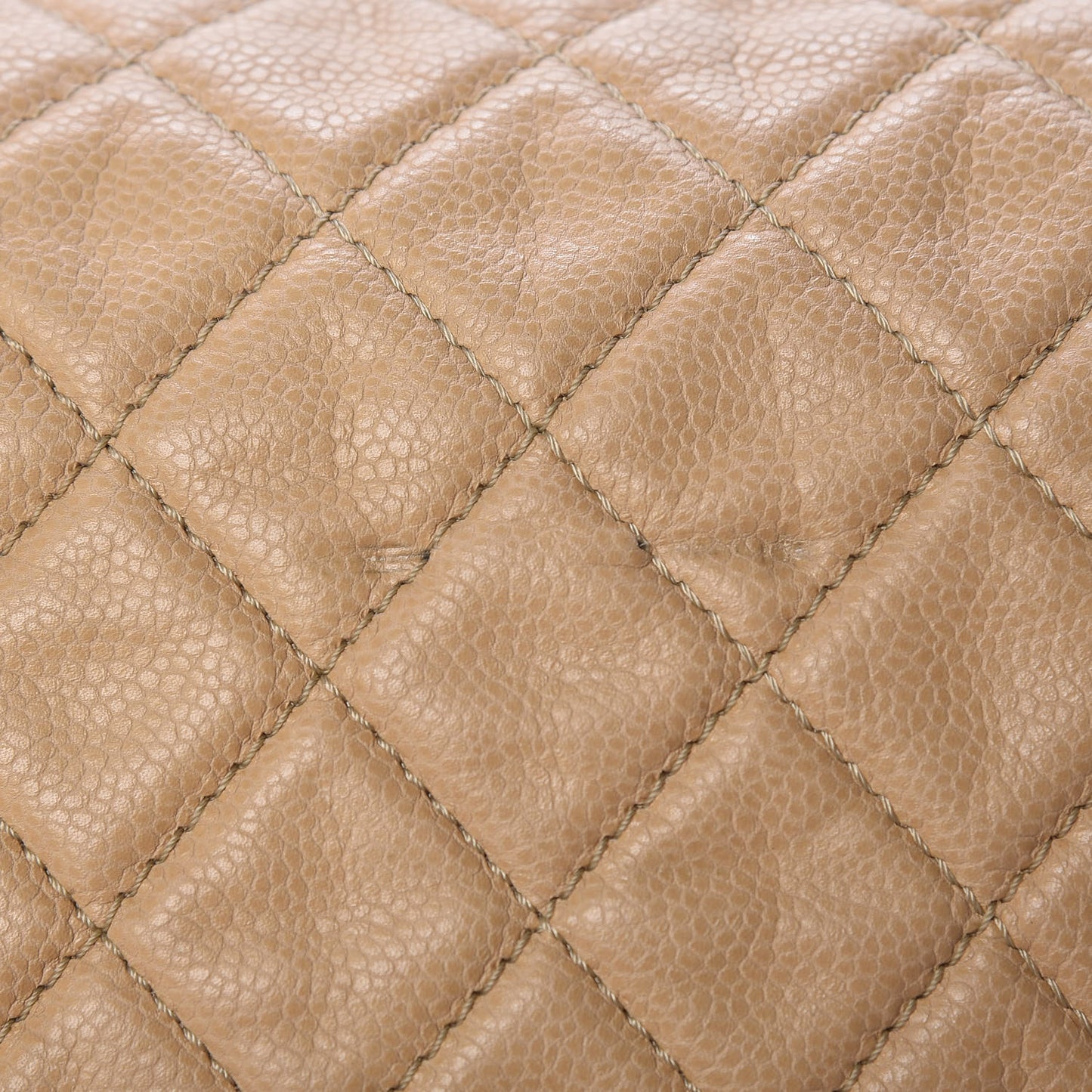 Caviar Quilted Jumbo Reissue Messenger Flap Beige