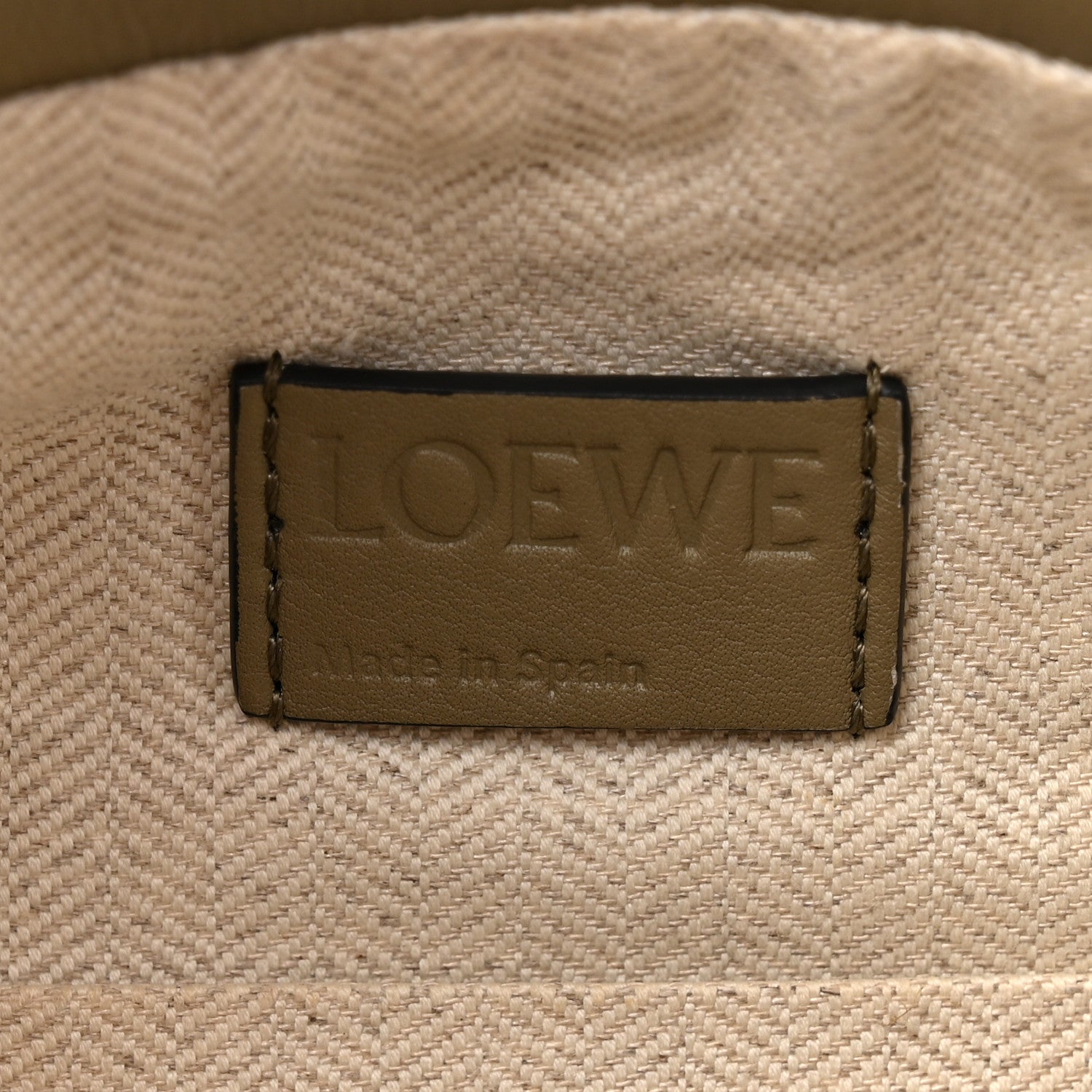 Loewe Calfskin Puzzle Hobo Artichoke 6 of 11