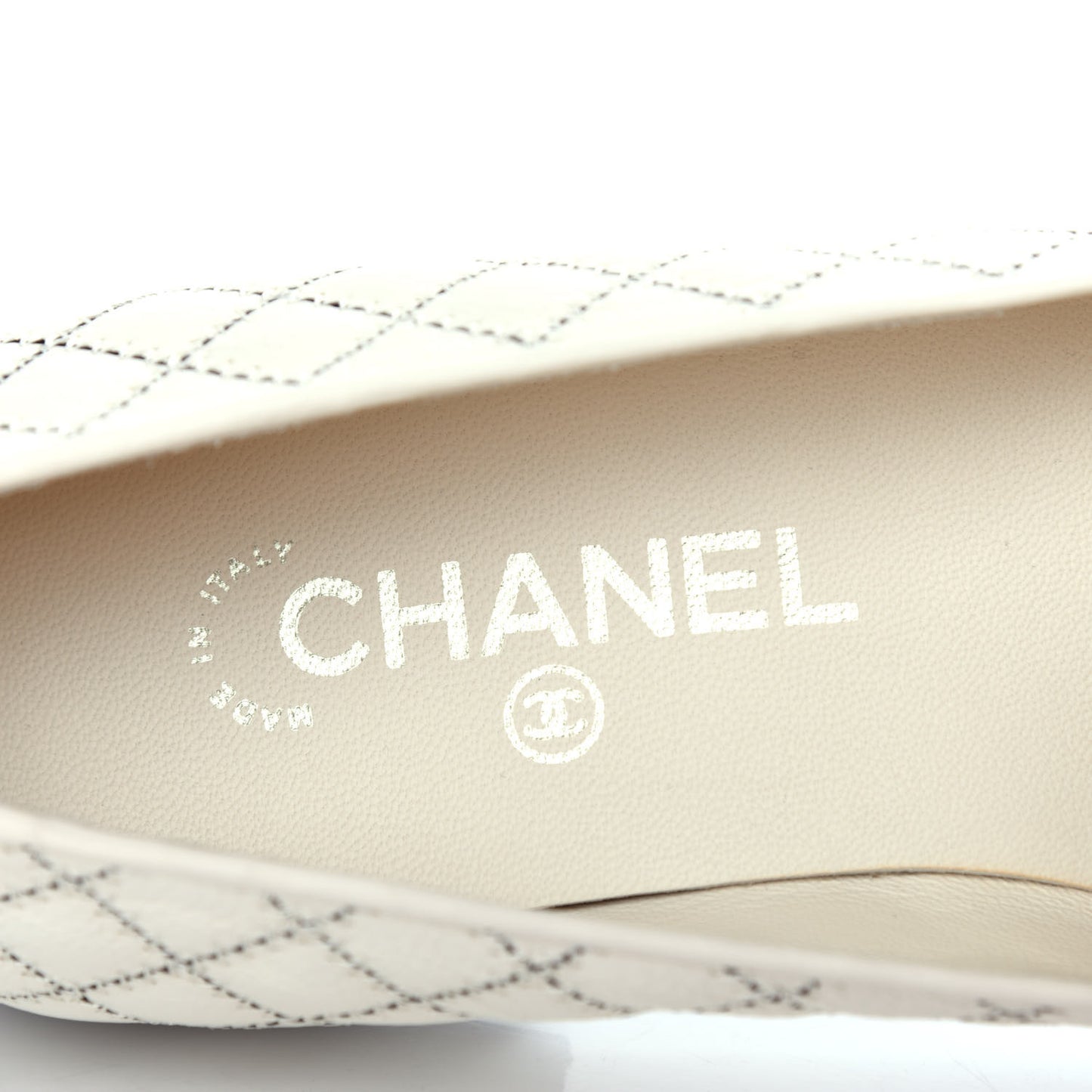 Calfskin Stitched CC Loafers 39 Ivory