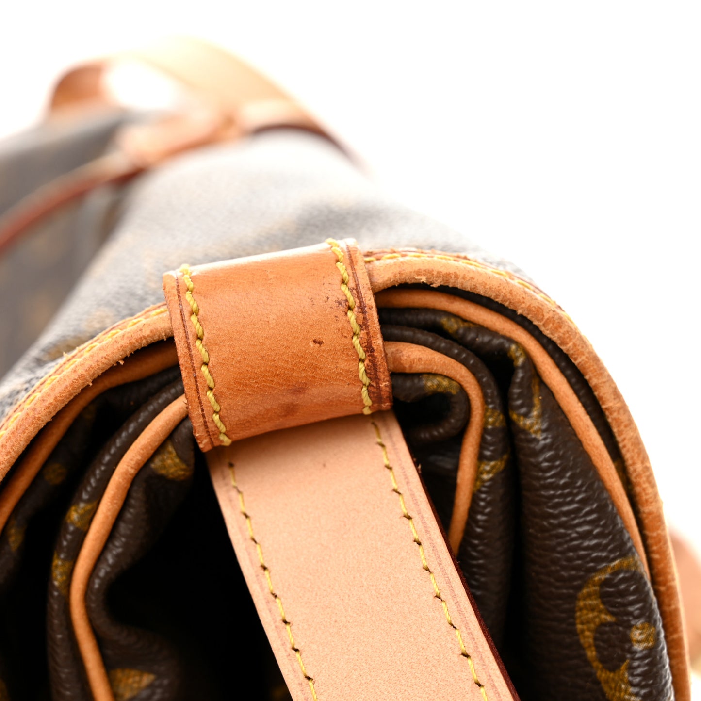 Monogram Saumur 35