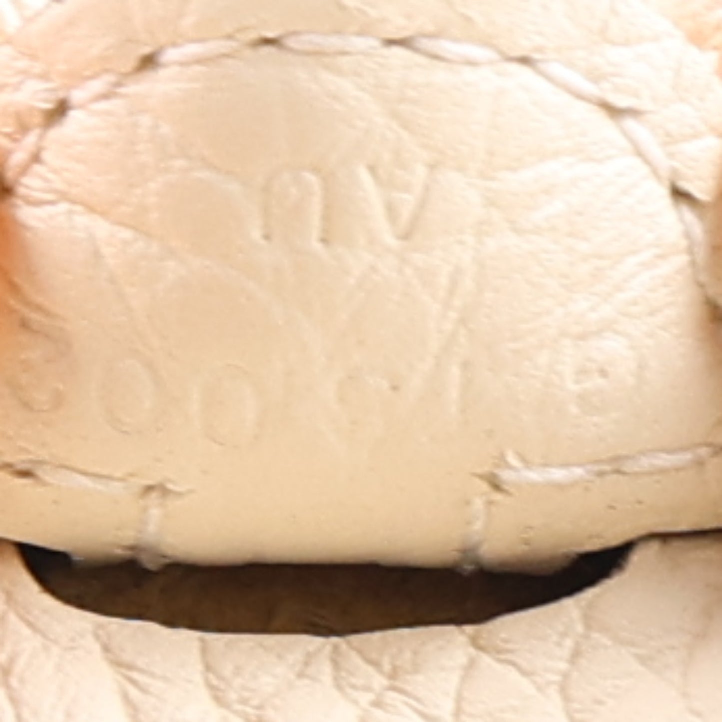 Taurillon Clemence Evelyne 23 Poche III Cream