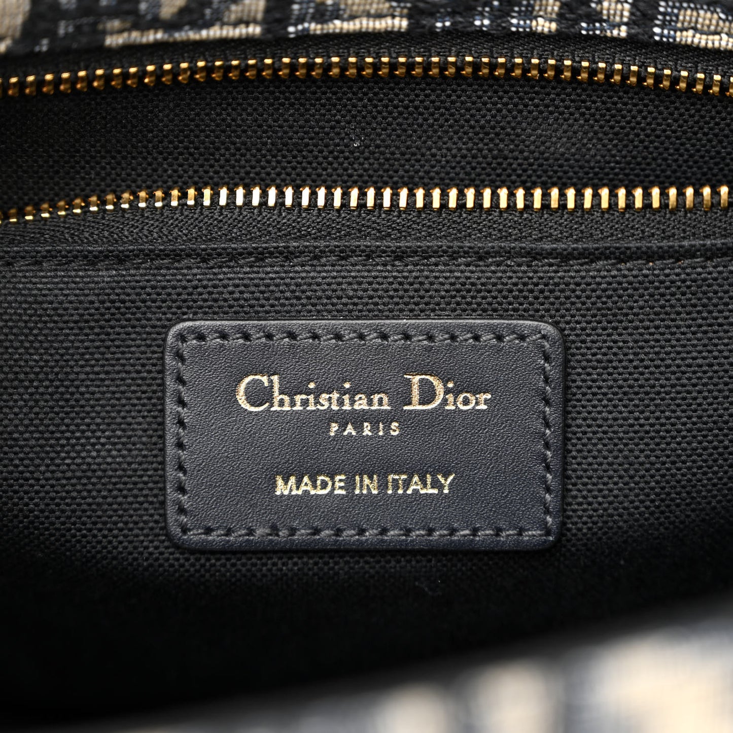 Oblique 30 Montaigne Chain Flap Bag Blue