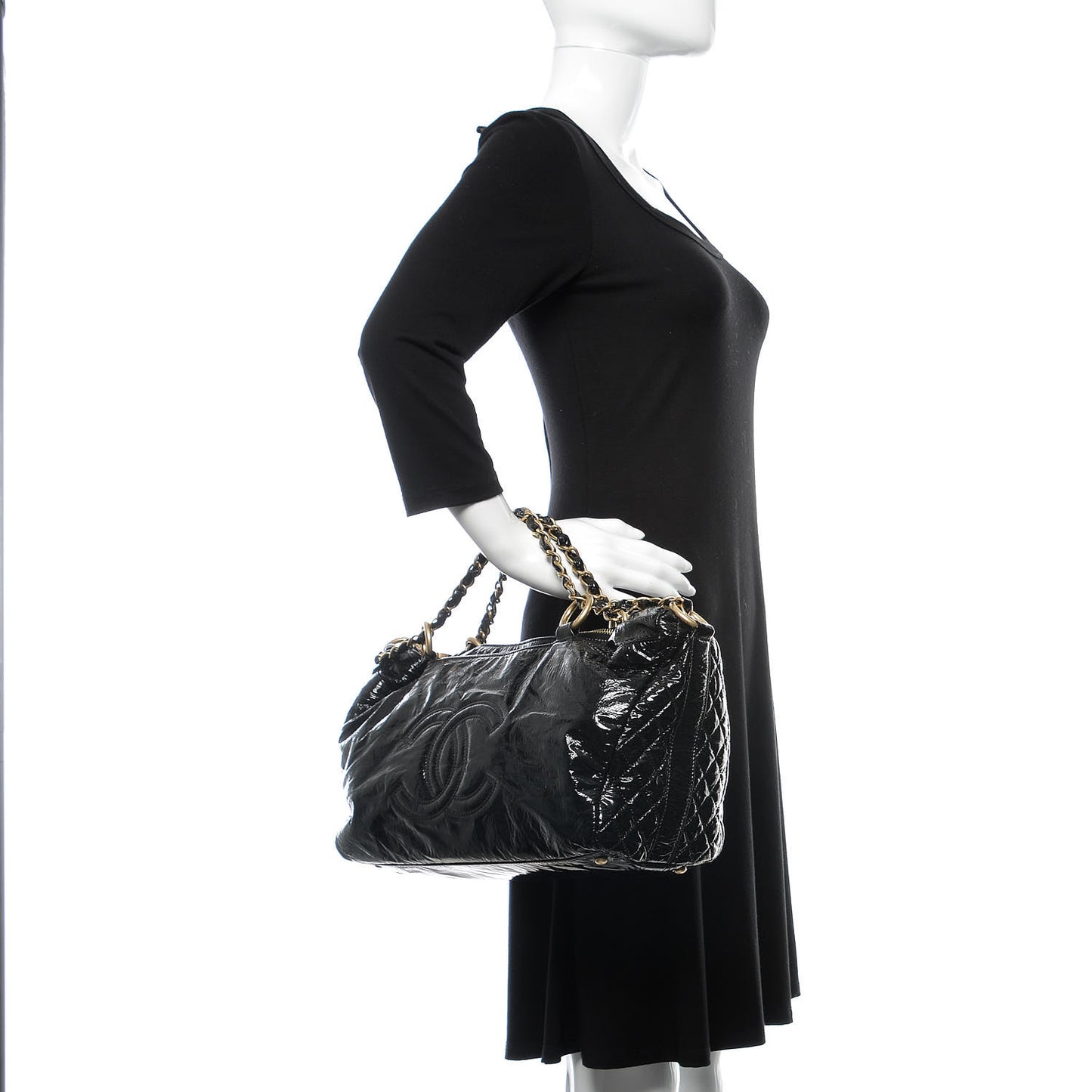 Vinyl Medium Rock and Chain Bowler Black