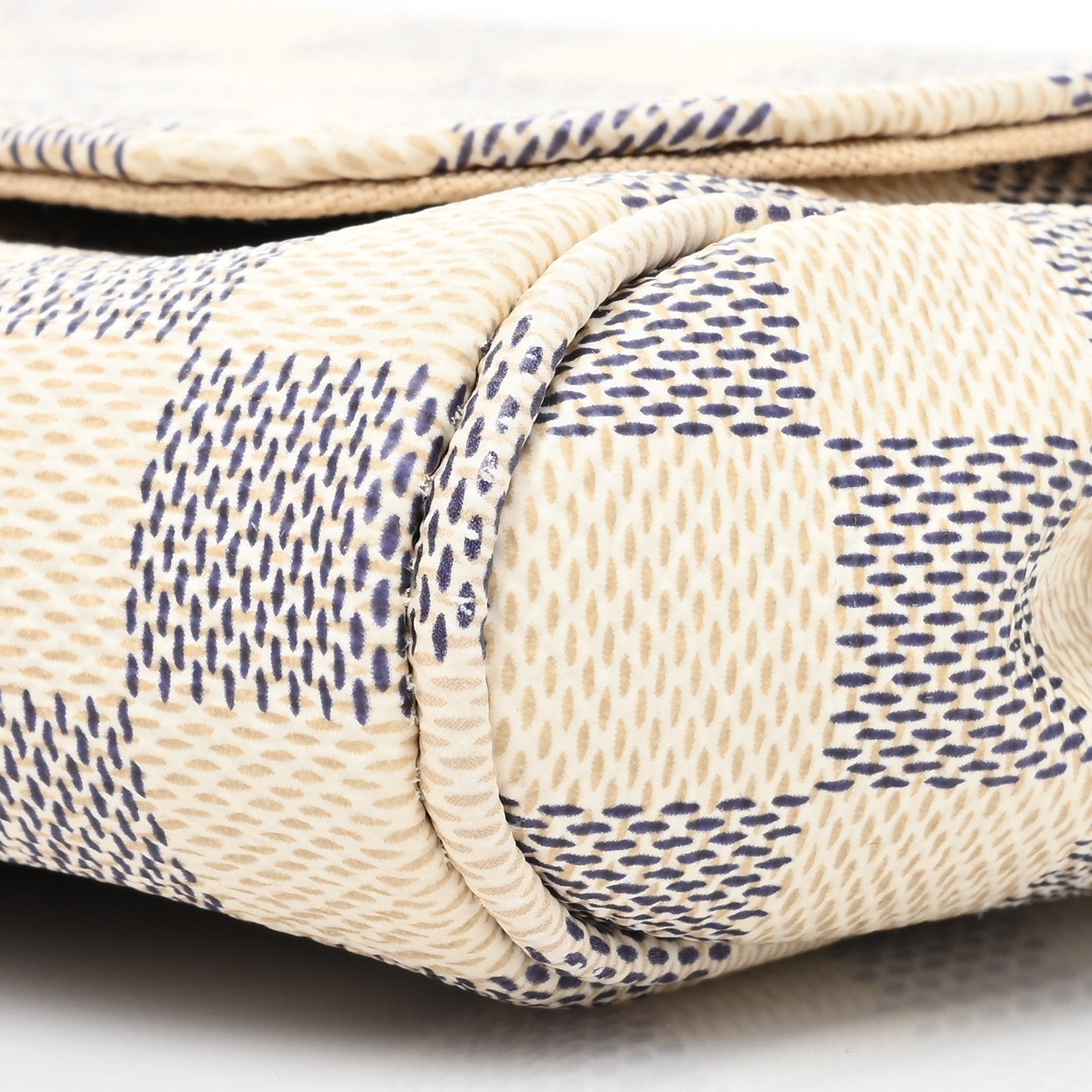 Louis Vuitton Damier Azur Favorite PM 8 of 8