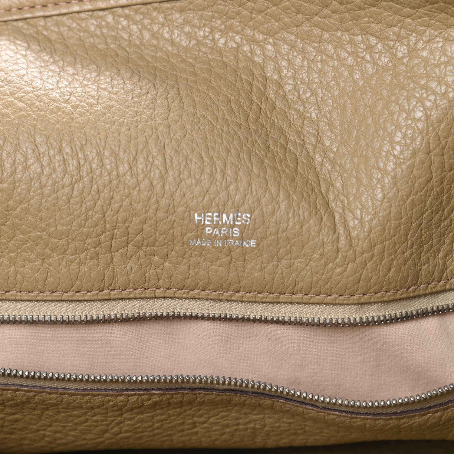 Hermes Taurillon Clemence Victoria II Cabas 32 Camel 6 of 18