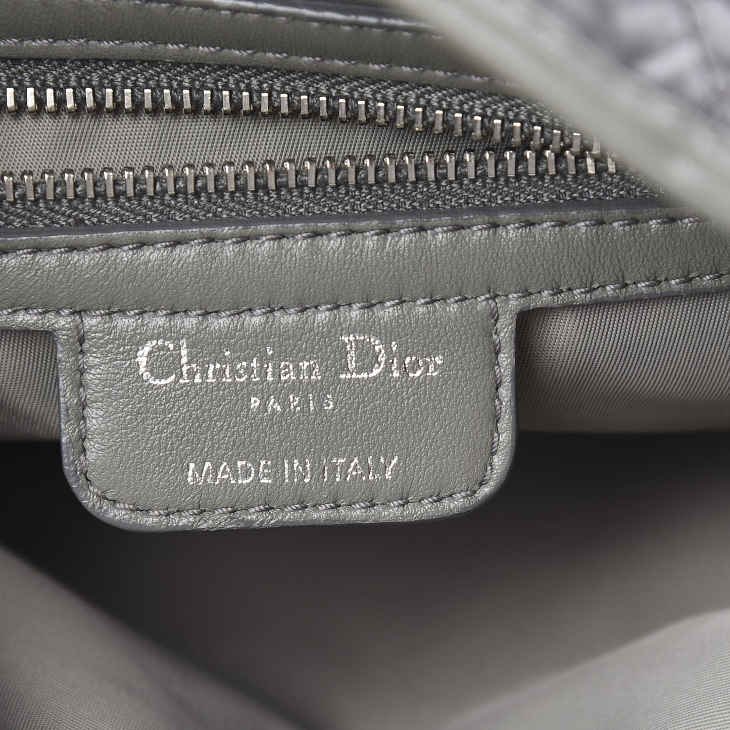 Nylon Cannage Medium Charming Lock Grey