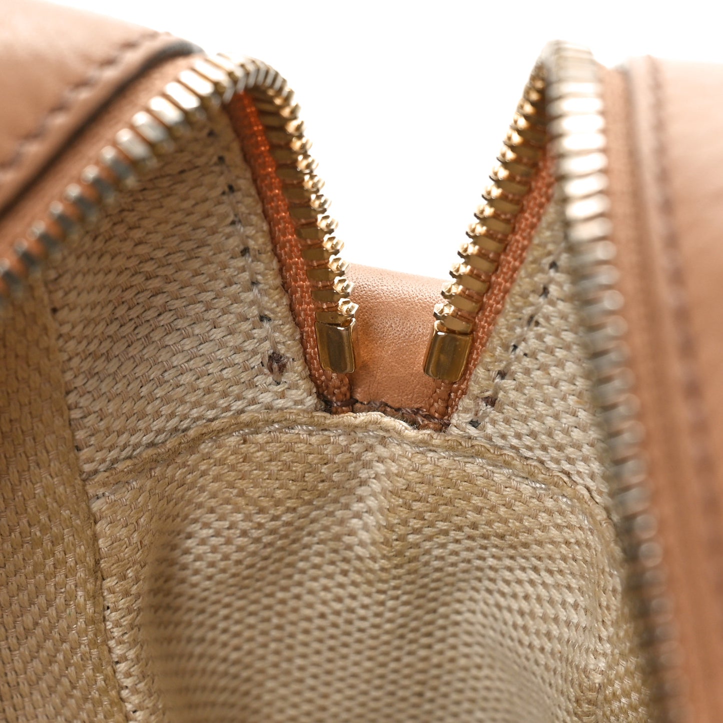 Pebbled Calfskin Small Soho Disco Bag Camelia