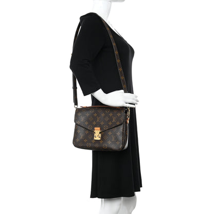 Louis Vuitton Monogram Pochette Metis 2 of 19