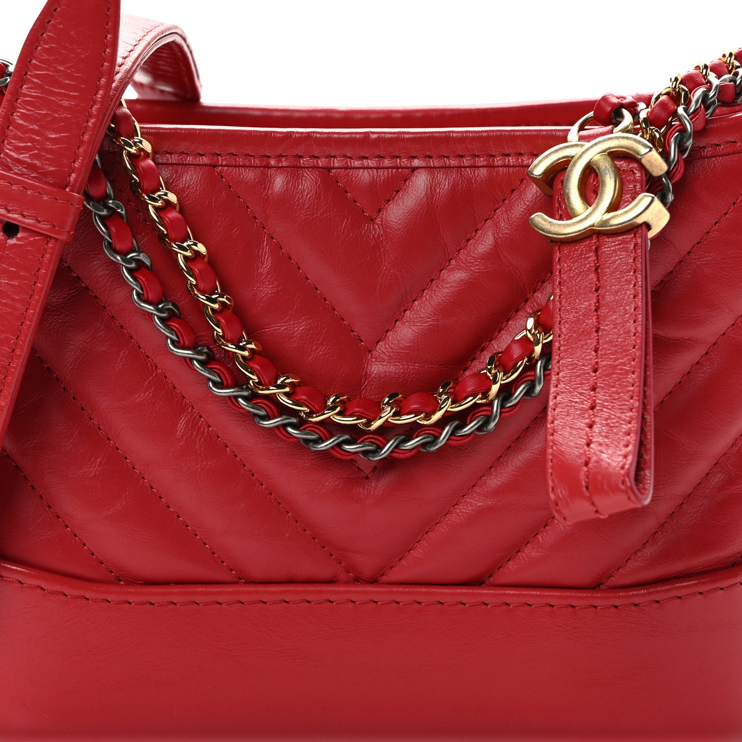 Aged Calfskin Chevron Quilted Small Gabrielle Hobo Red