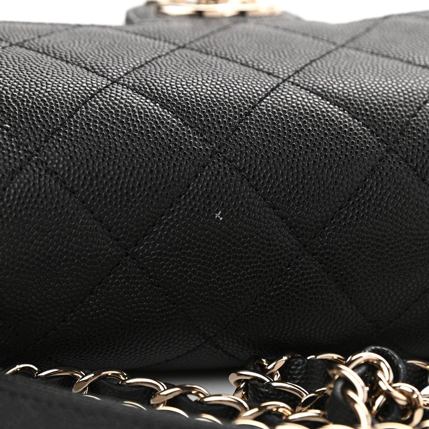 Caviar Quilted Like A Wallet Flap Black