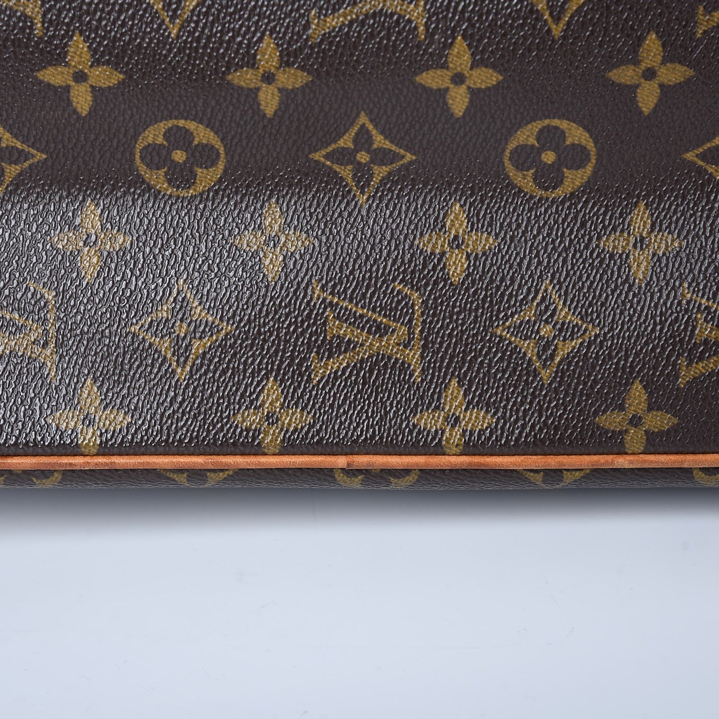 Monogram Batignolles Vertical