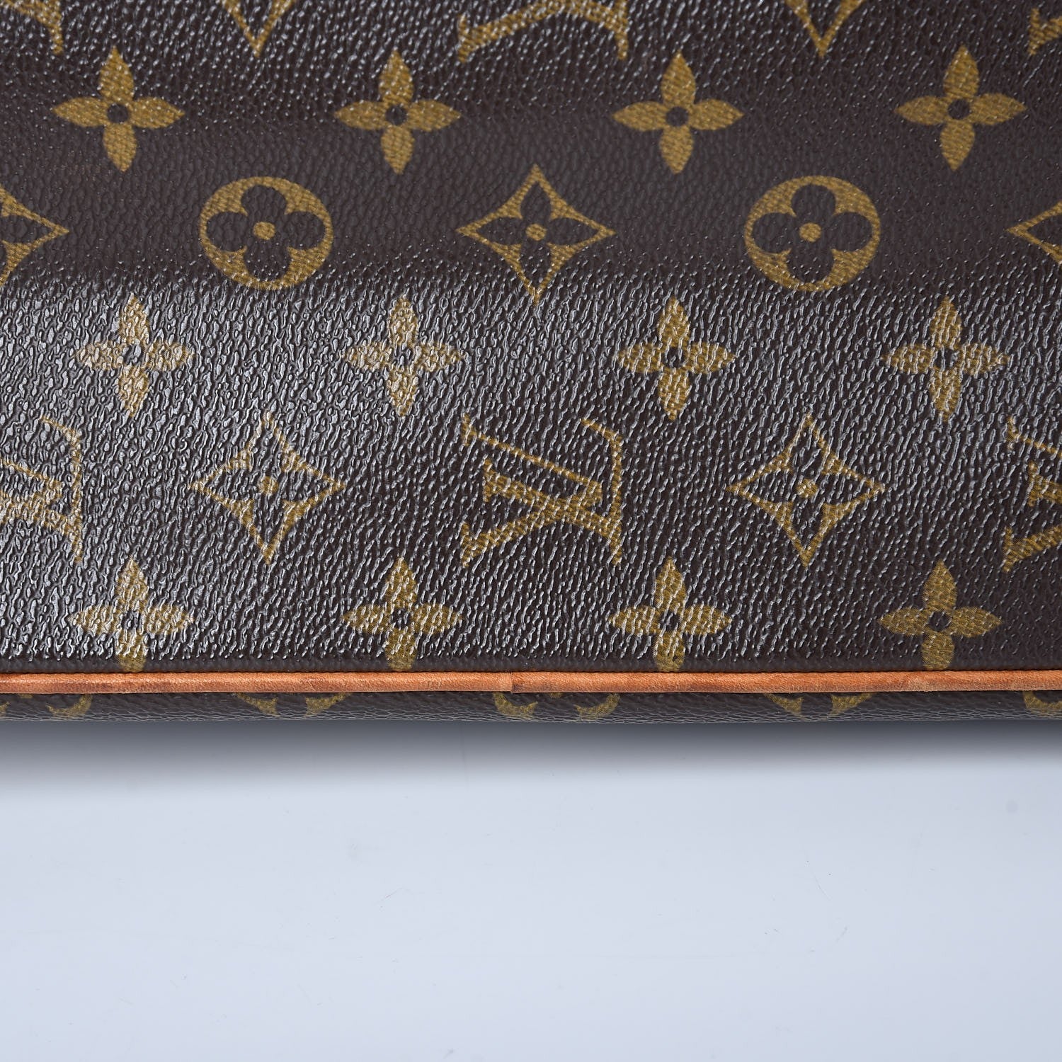 Louis Vuitton Monogram Batignolles Vertical 16 of 18