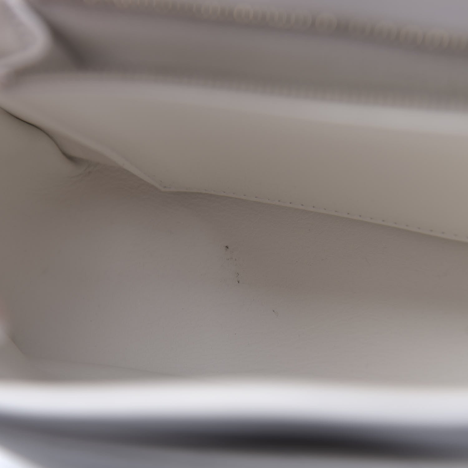 Balenciaga Calfskin Logo Matelasse M BB Chain Shoulder Bag Blanc Neige 8 of 11
