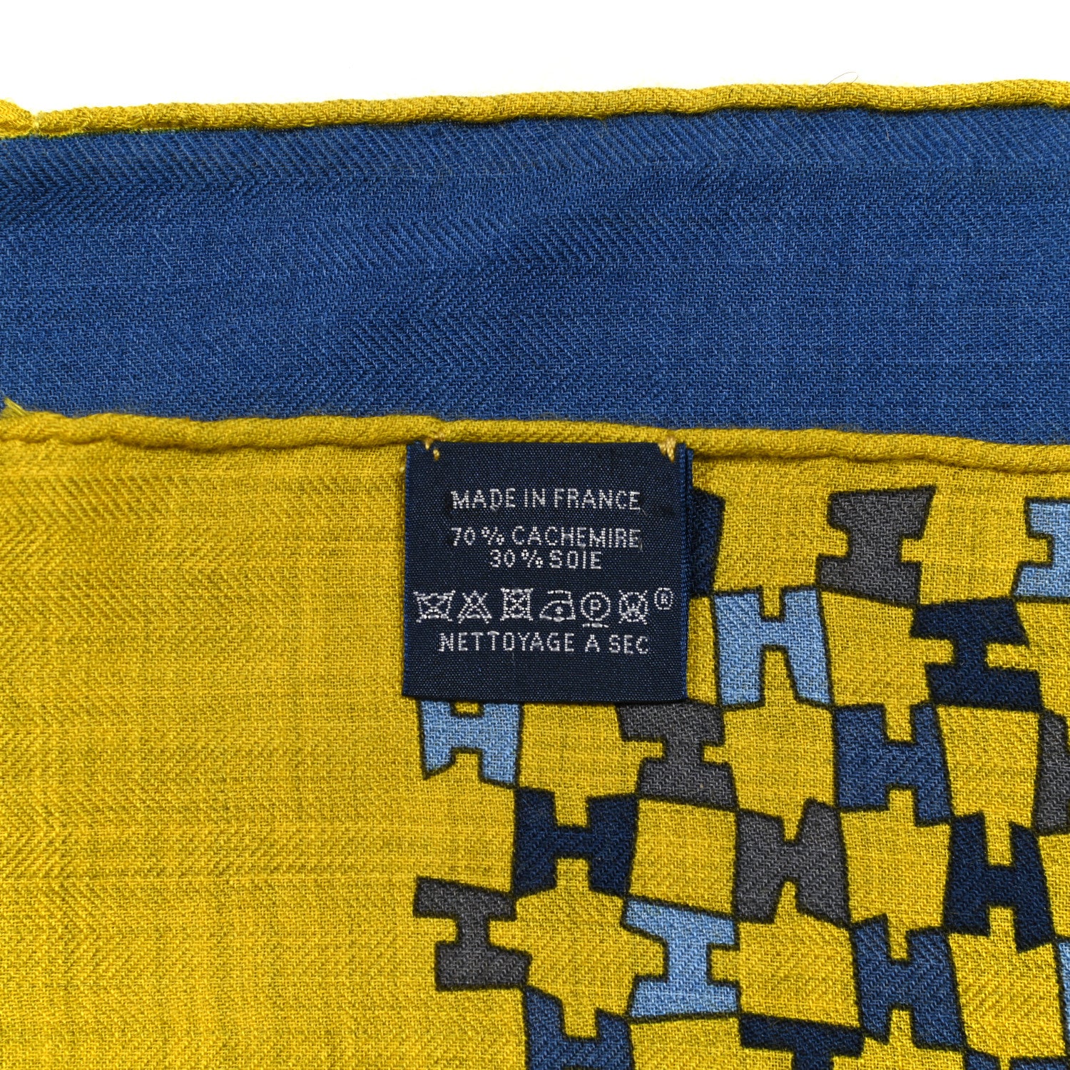 Hermes Cashmere Silk Imprimeur Fou Camails H Muffler Jaune Citron Mediterranee Indigo 5 of 6