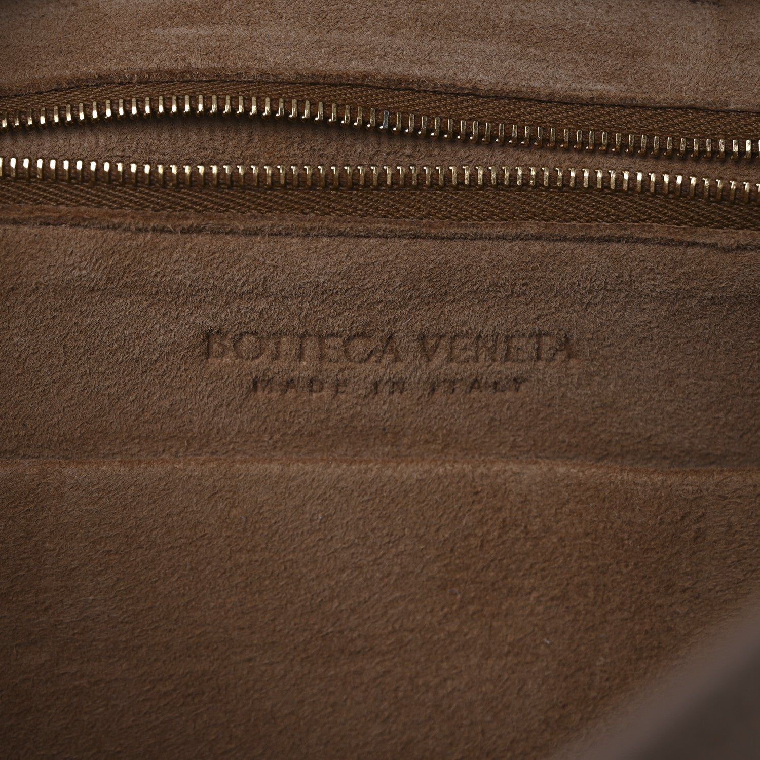 Bottega Veneta Grained Calfskin Maxi Intrecciato Arco 33 Caramel 6 of 12