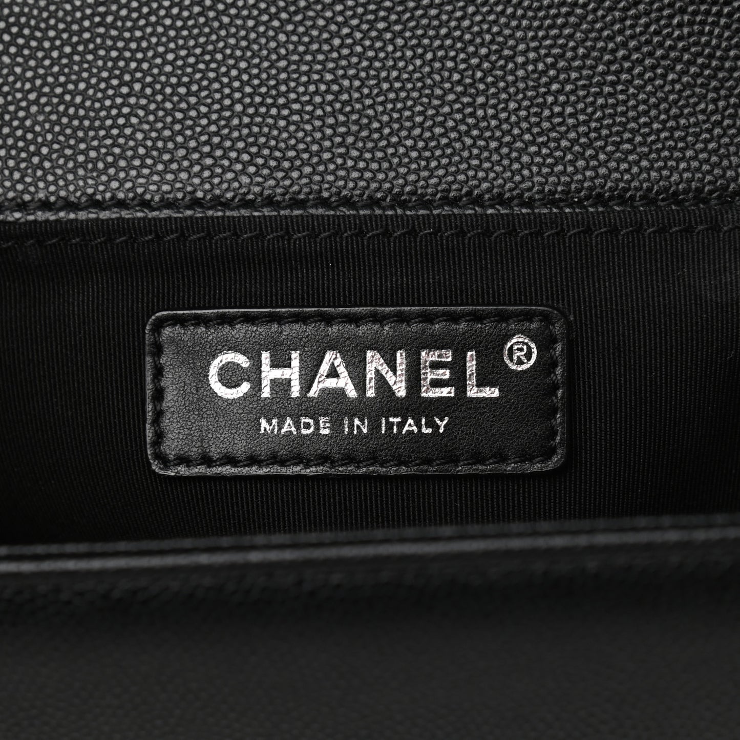 Caviar Quilted Medium Boy Flap Black