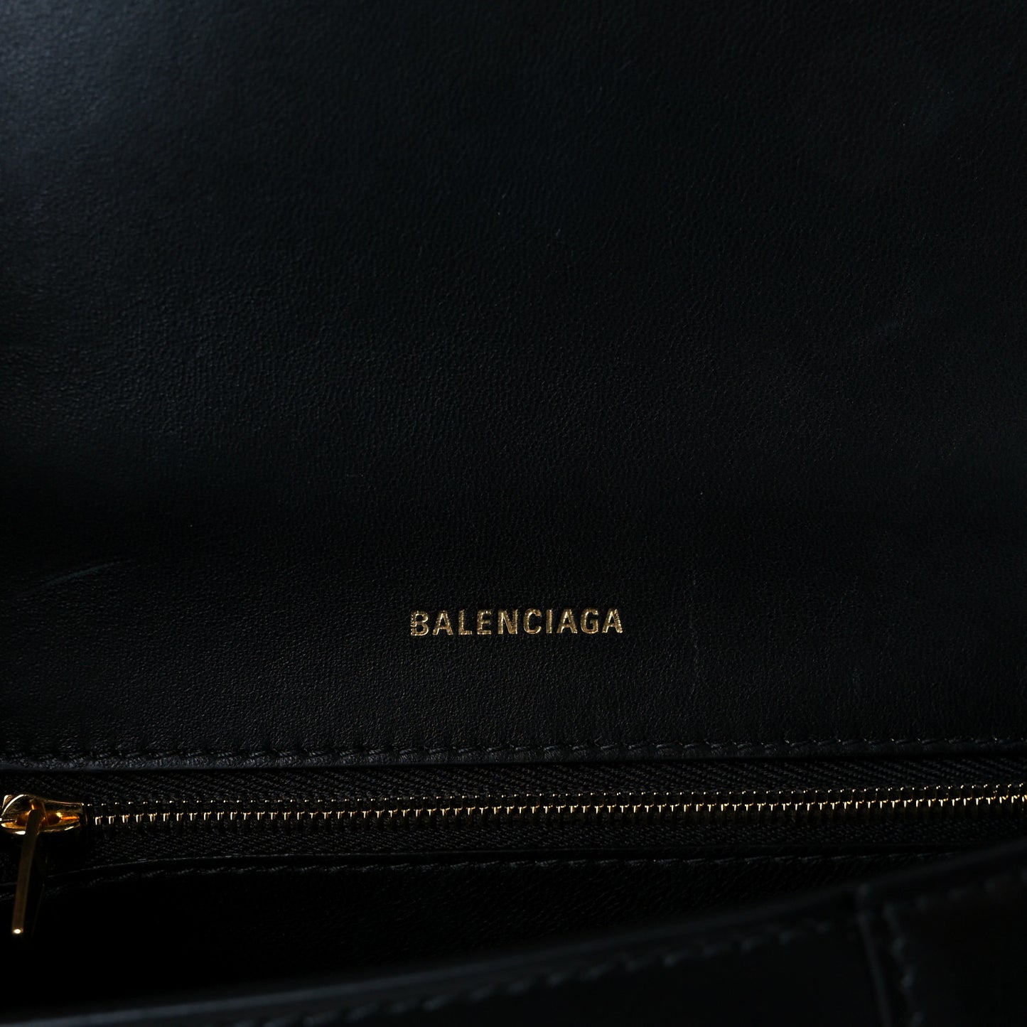 Shiny Box Calfskin Small Hourglass Top Handle Bag Black
