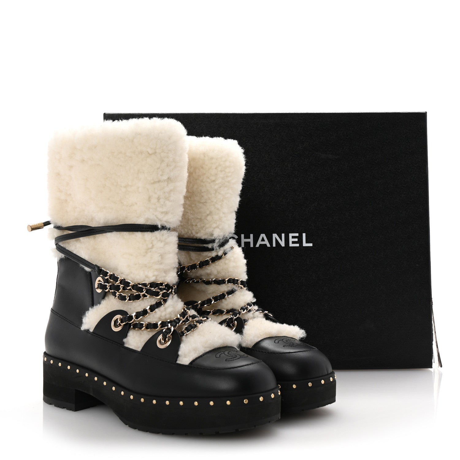Chanel Calfskin Shearling Lambskin CC Cap Toe Chain Snow Boots 39 Black White 10 of 10