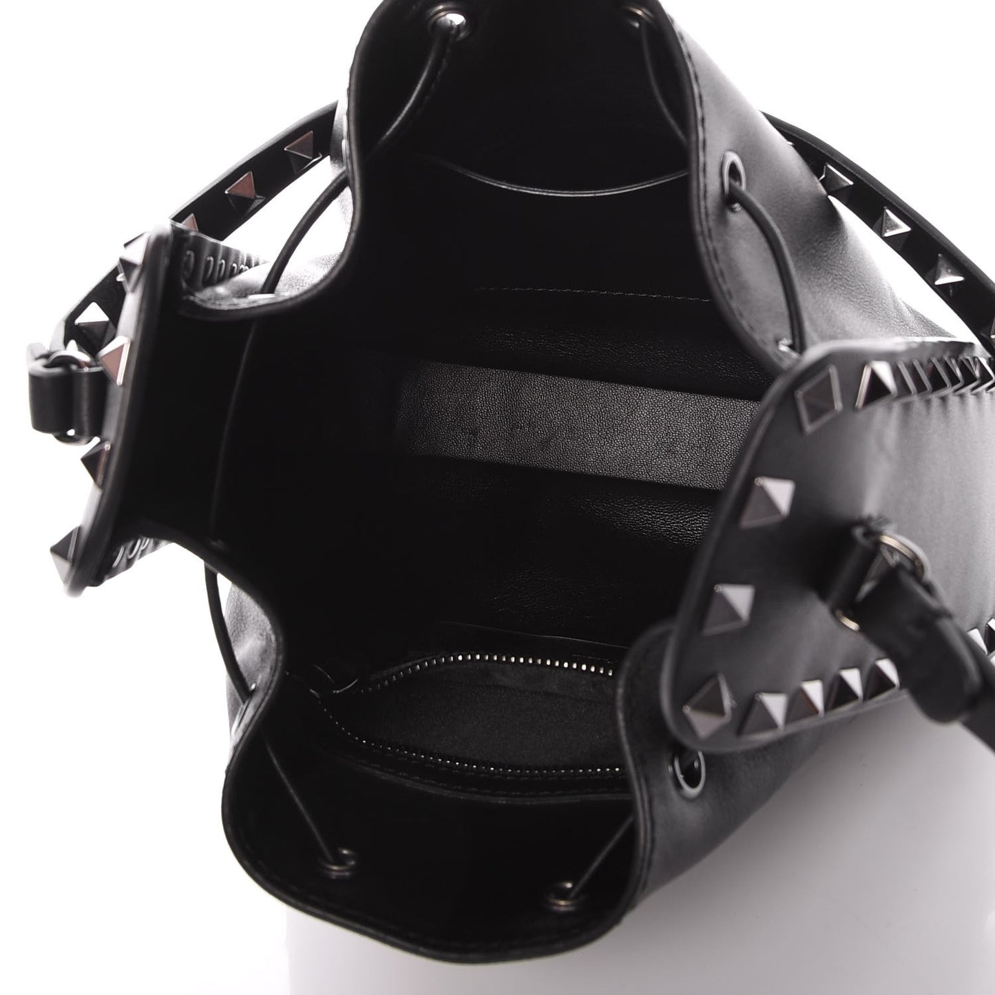 Vitello Rockstud Bucket Bag Black