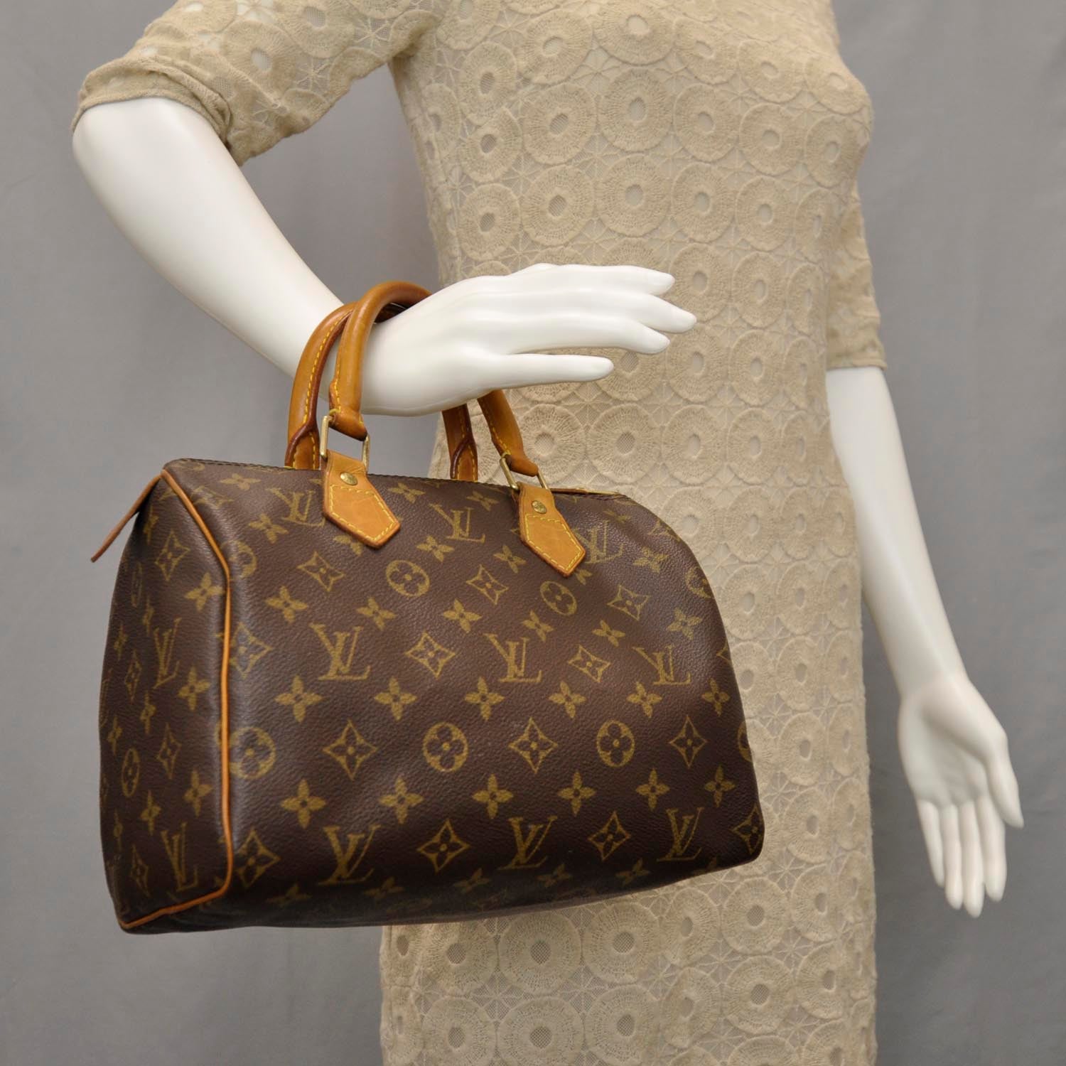 Louis Vuitton Monogram Speedy 25 2 of 9