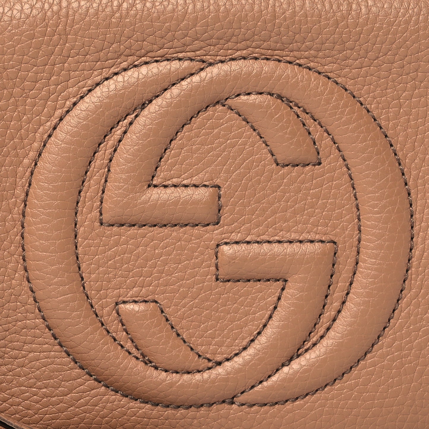 Pebbled Calfskin Small Soho Disco Bag Camelia