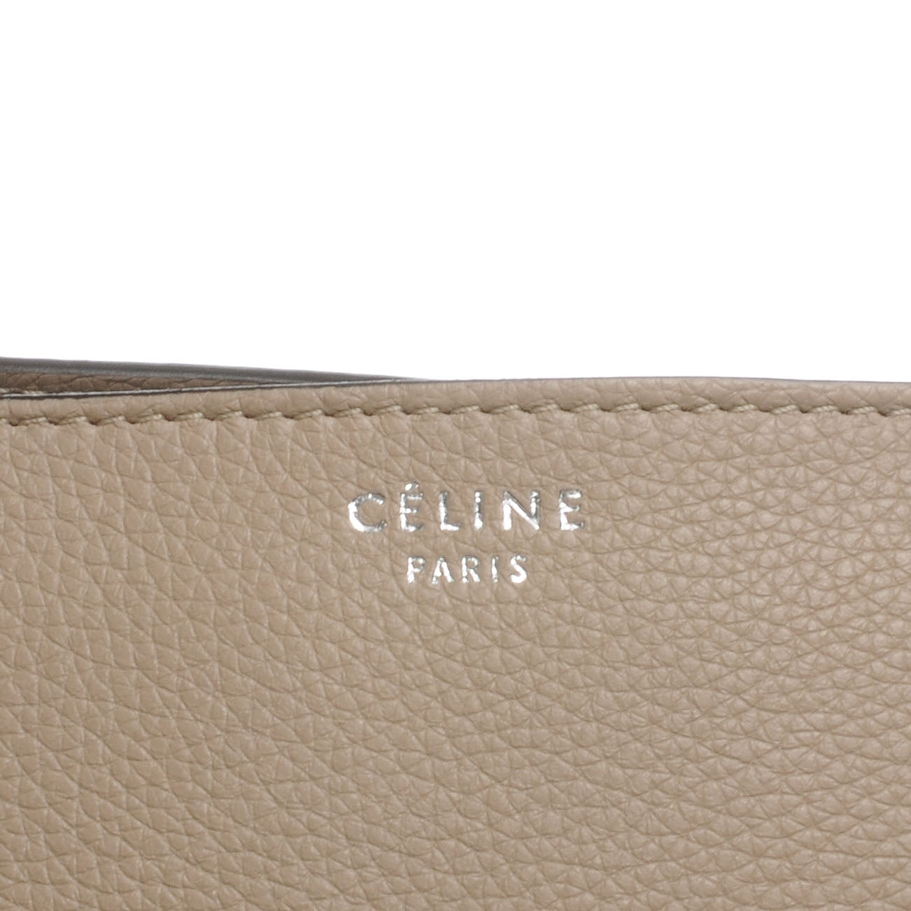 Drummed Leather Medium Luggage Dune