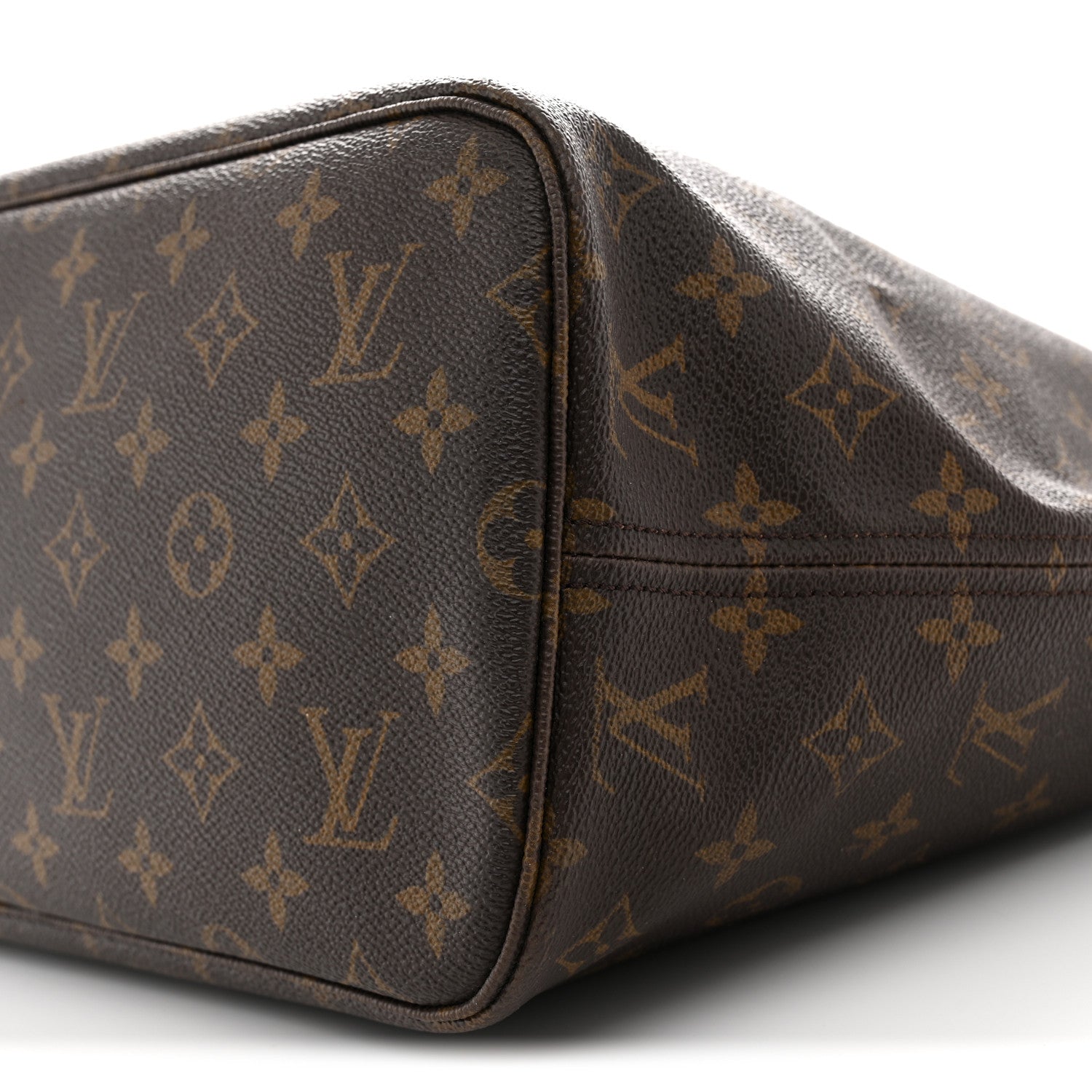 Louis Vuitton Monogram Neverfull MM 9 of 11
