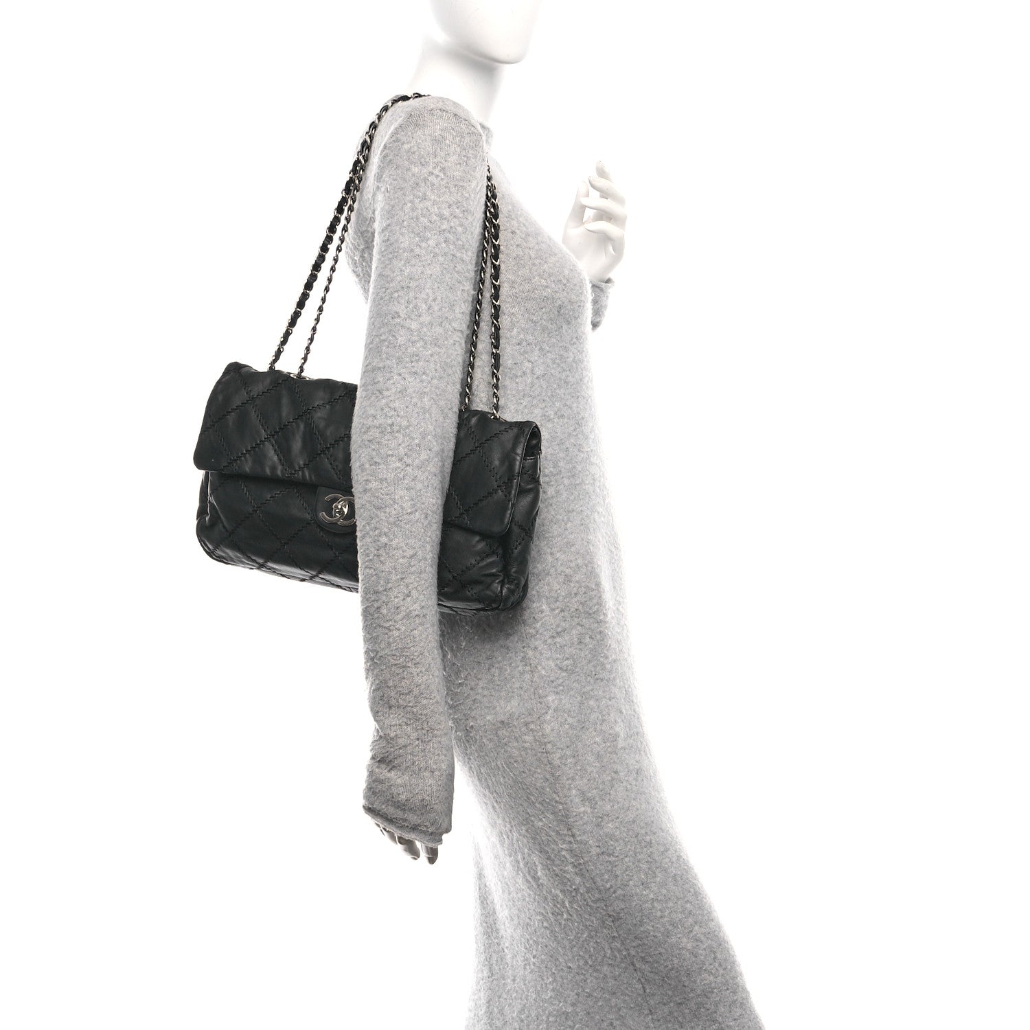 Chanel Lambskin Ultimate Stitch Maxi Flap Black 2 of 11
