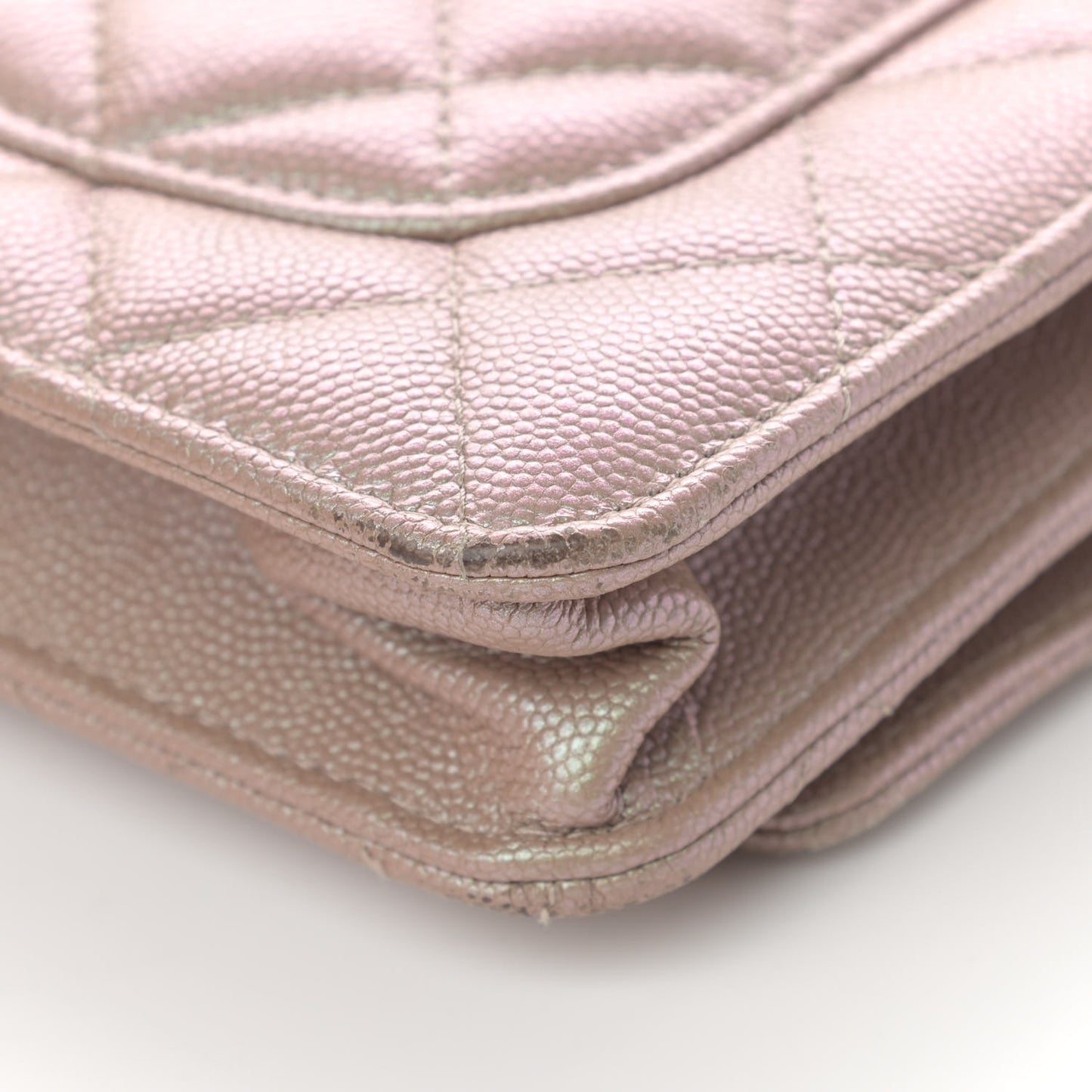 Iridescent Caviar Quilted Wallet On Chain WOC Beige