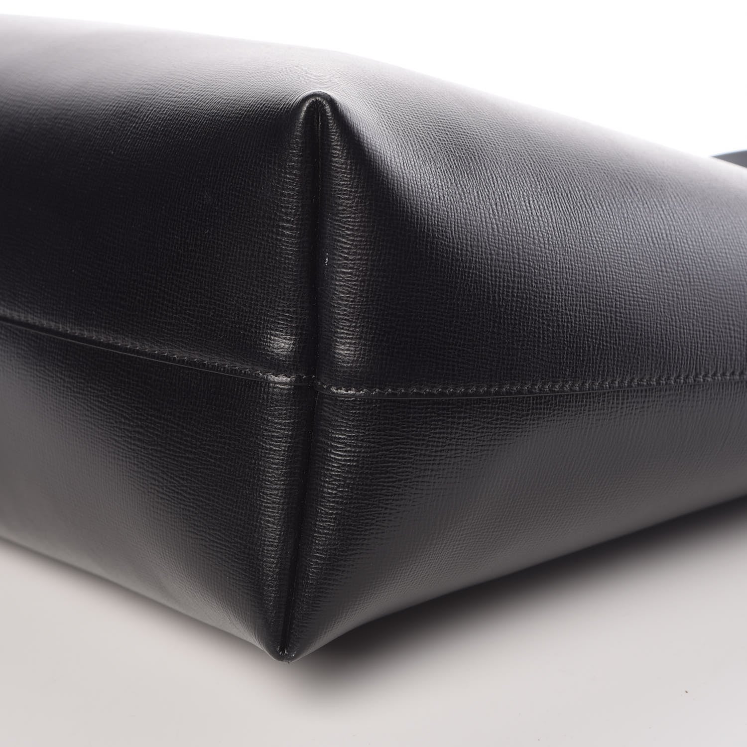 Tom Ford Grained Calfskin Large T Tote Black 8 of 8