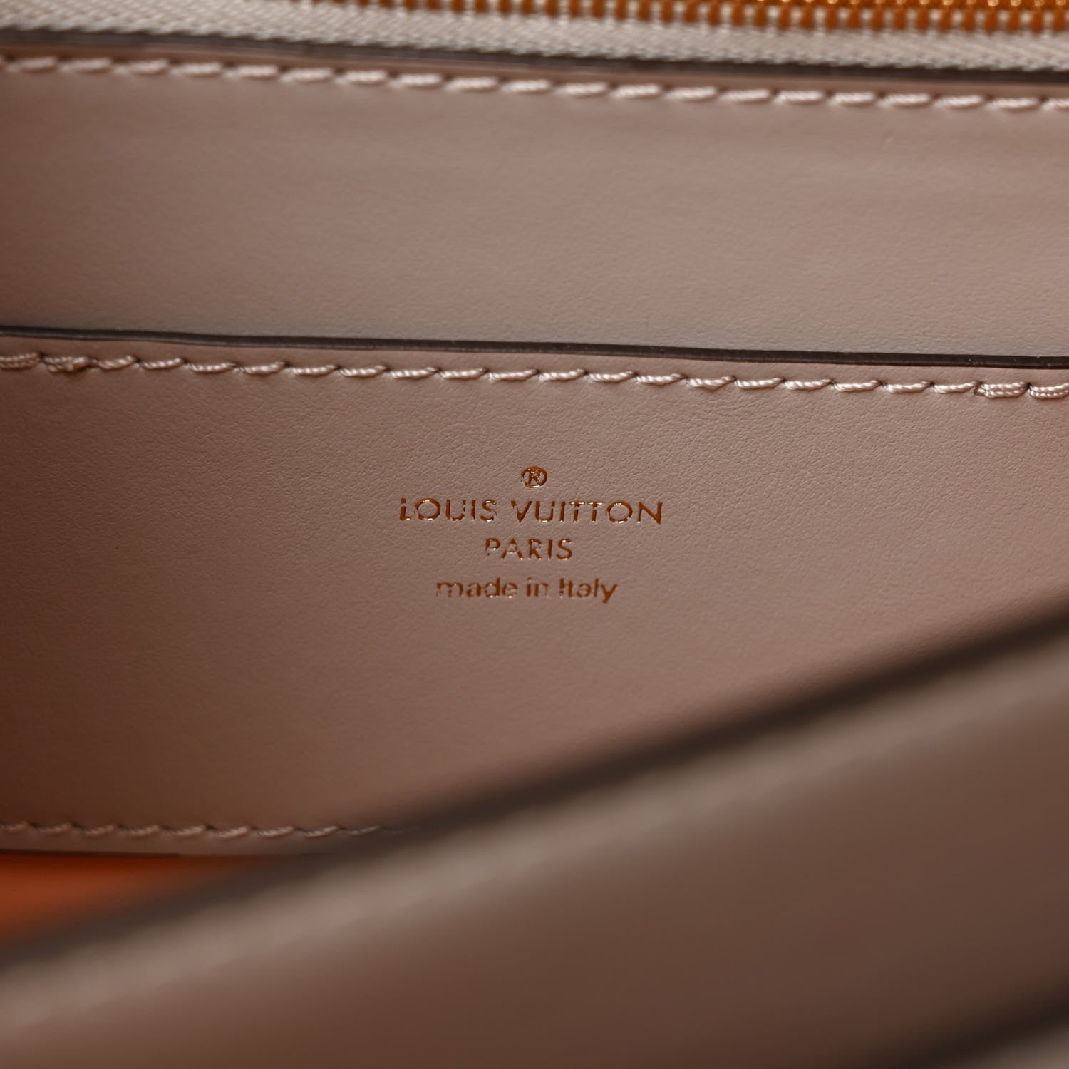 Louis Vuitton Smooth Calfskin LV Pont 9 Gris Souris 6 of 9