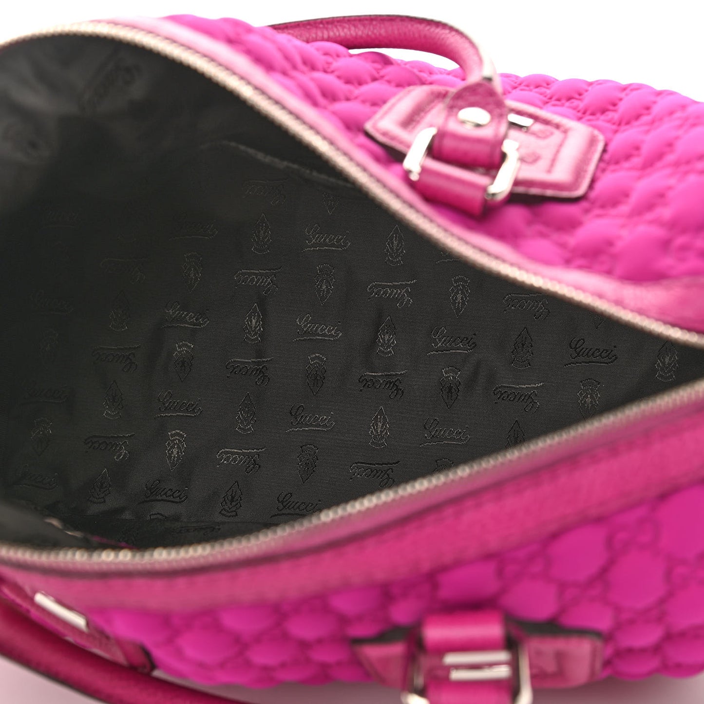 Guccissima Neoprene Techno Tag Medium Boston Magenta