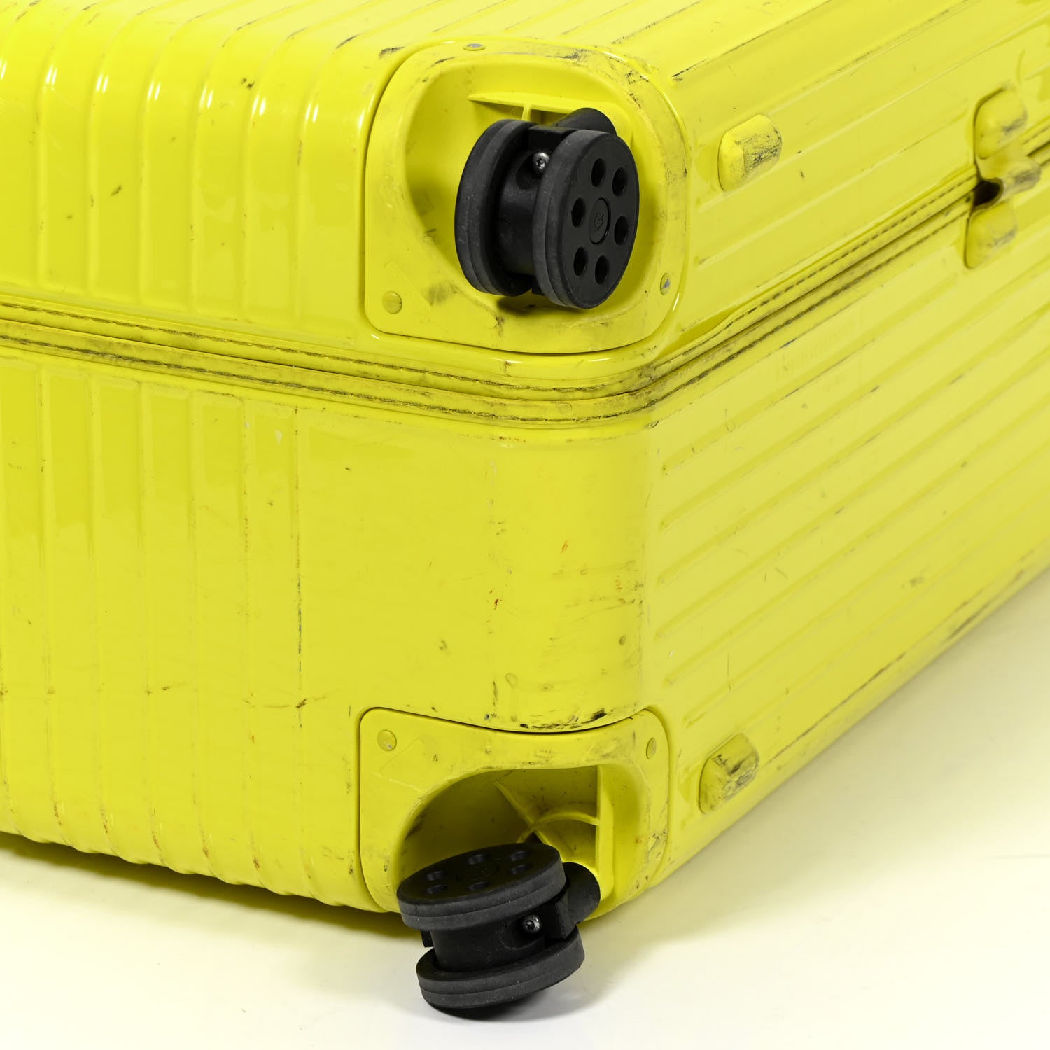 Rimowa Gloss Polycarbonate Essential Trunk Plus Citron 1451163
