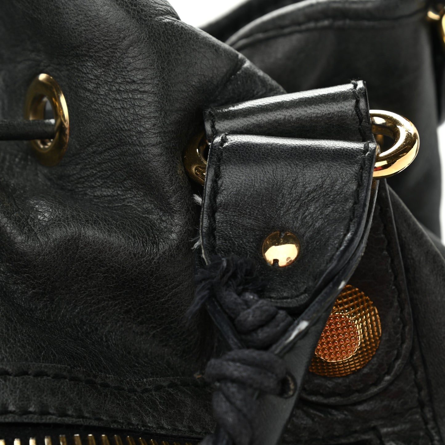 Agneau Giant 21 Gold Hardware Pompon Black