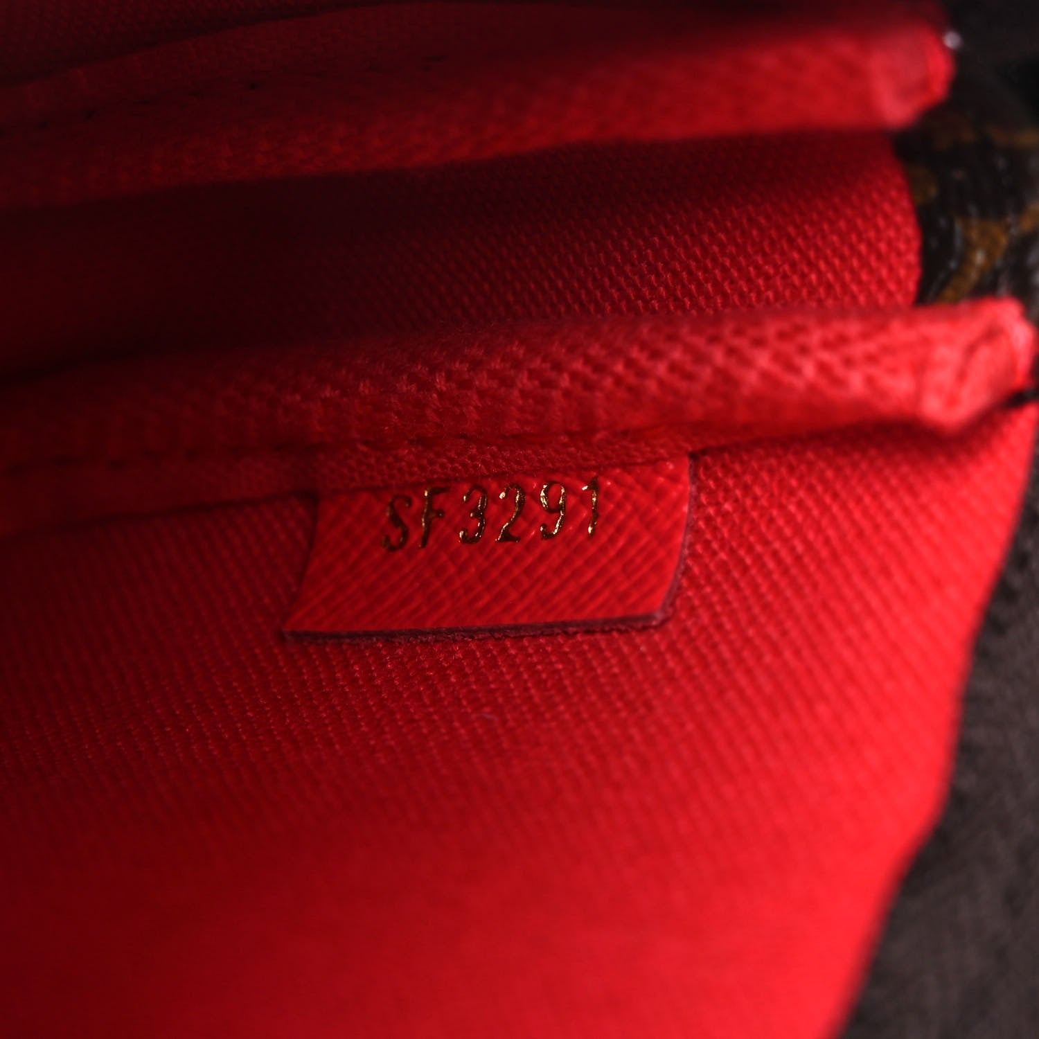 Louis Vuitton Monogram 2021 Christmas Animation London Mini Pochette Accessories Red 6 of 10