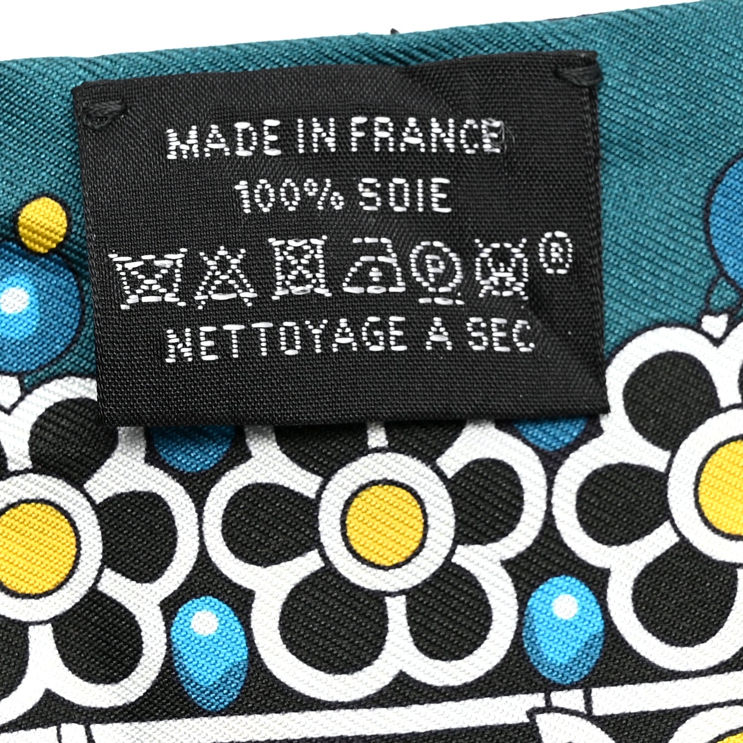 【マリー】HERMES スカーフ Hermes Silk Parures Des Maharajas Twilly Marine Cannard Jaune