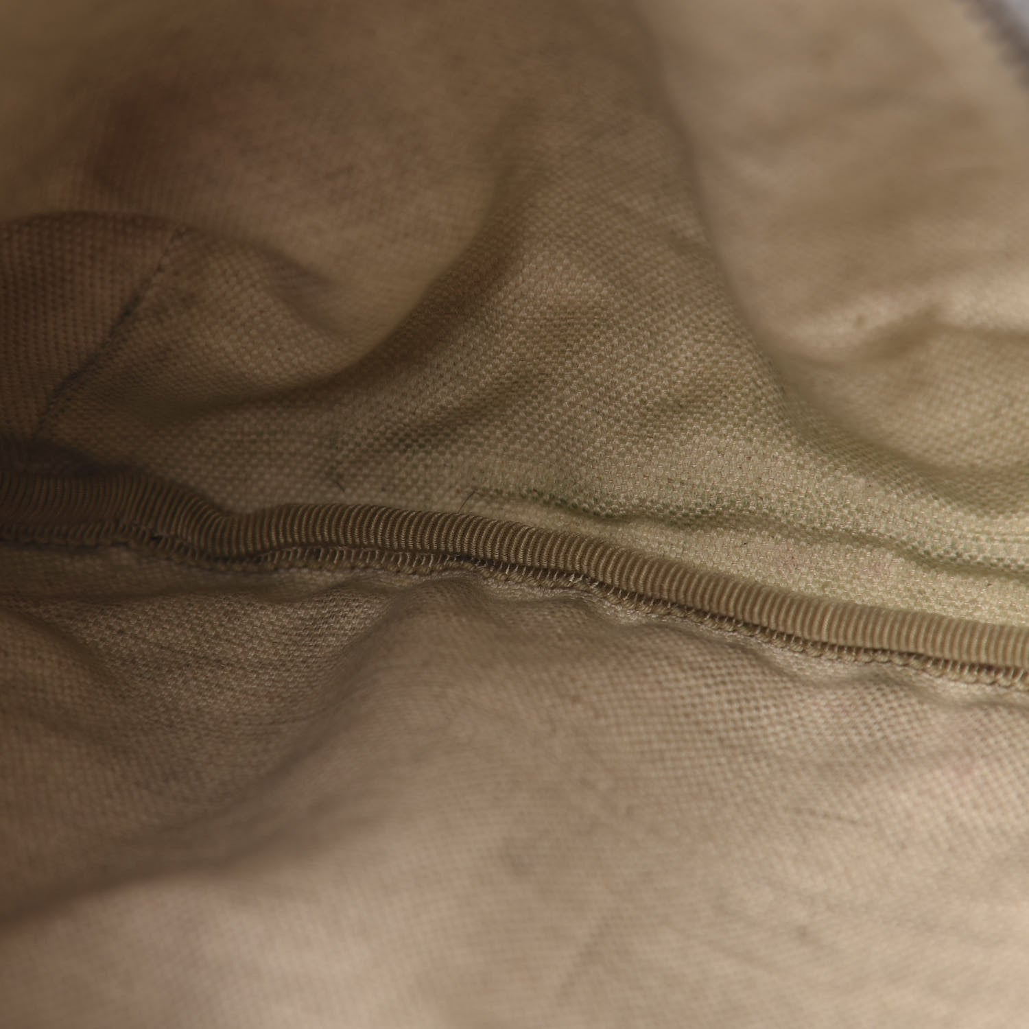 Gucci Grained Calfskin Logo Belt Bag Black 10 of 14