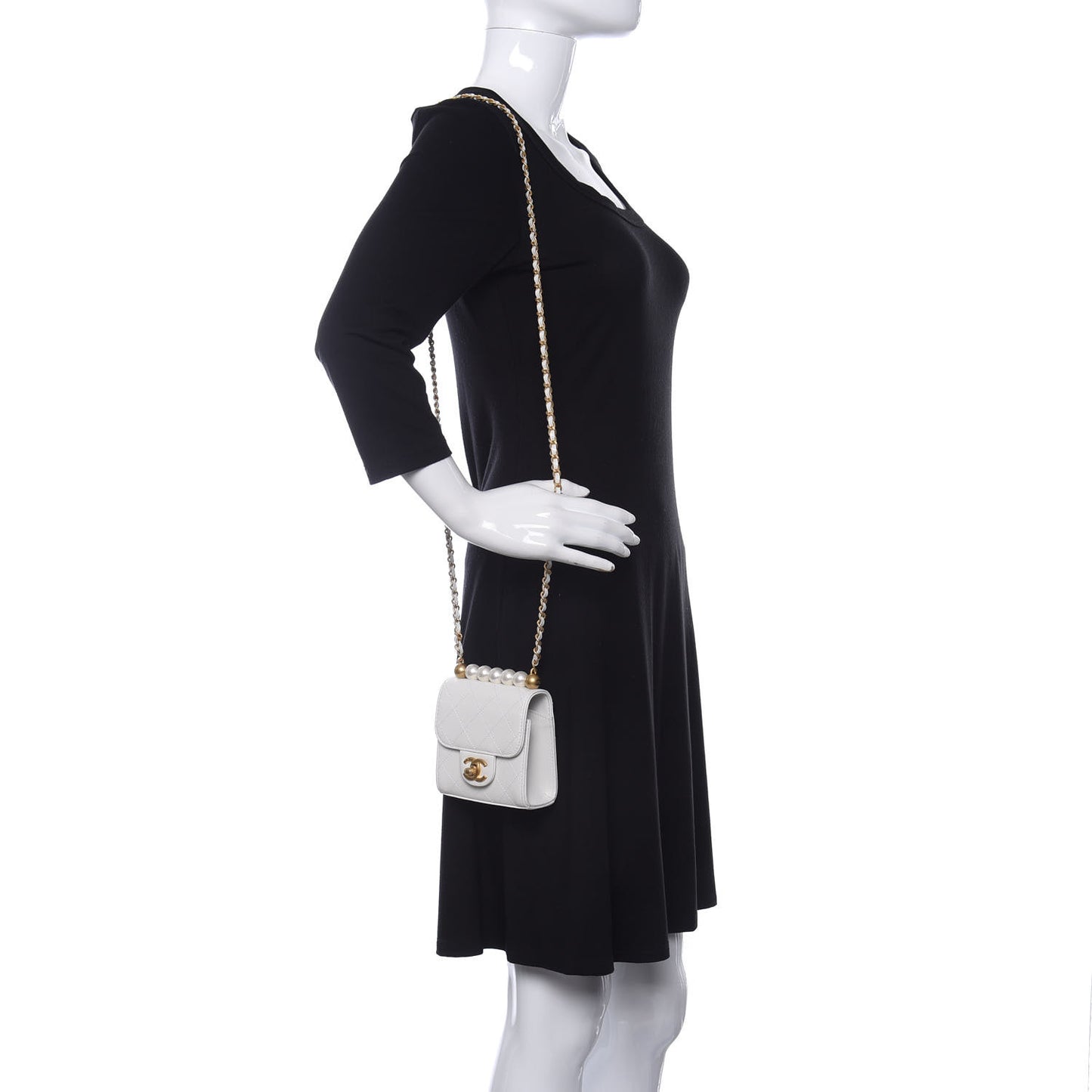 Goatskin Chic Pearls Clutch On Chain White